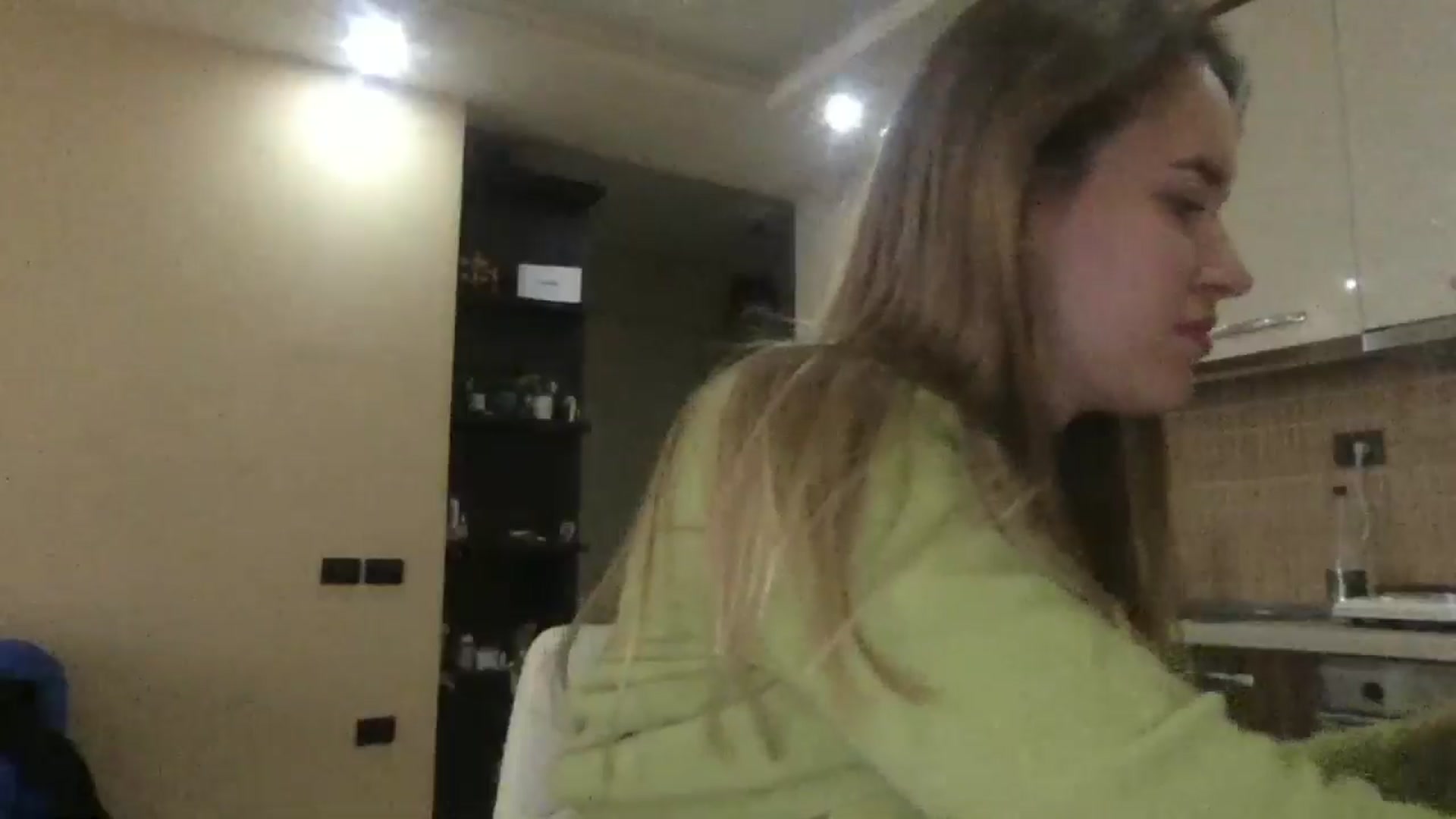 Gallery image thumbnail from SkySunFlower's myfreecams stream on, 12/05/2024, 09:49 image 10 of 20