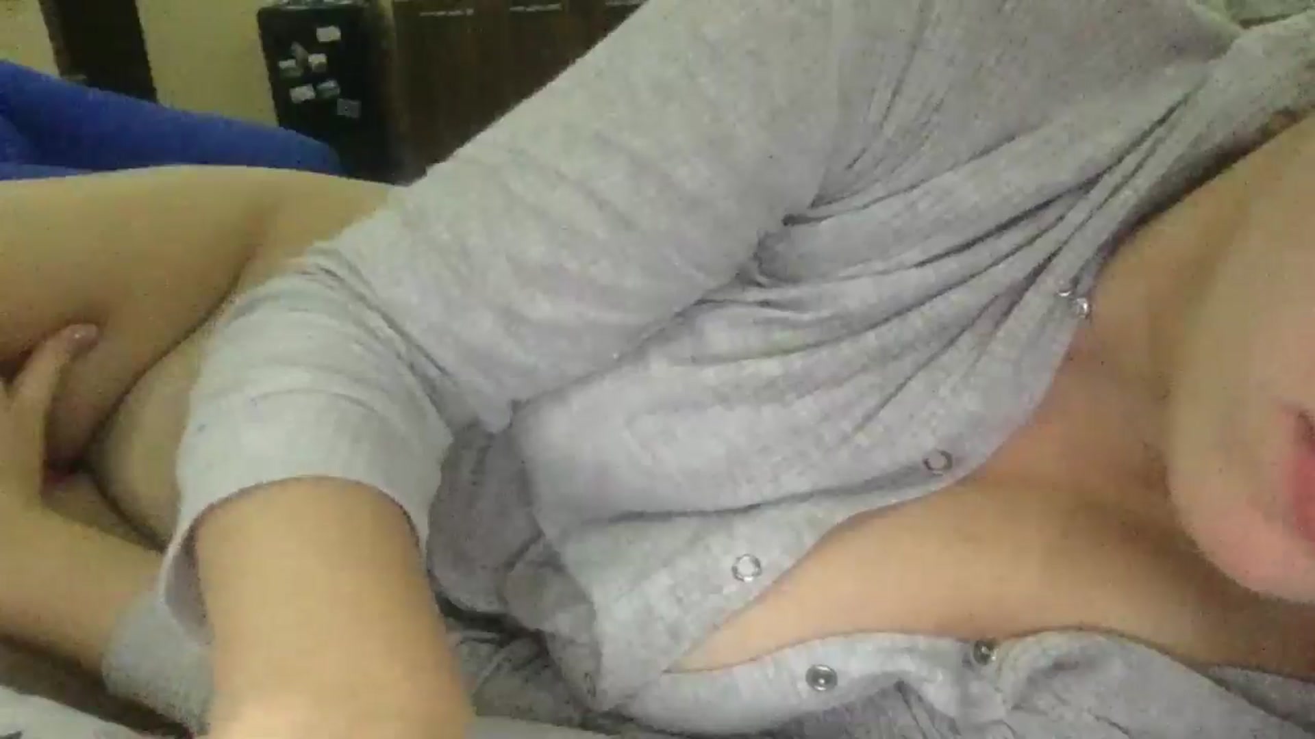 Gallery image thumbnail from SkySunFlower's myfreecams stream on, 12/05/2024, 20:54 image 13 of 20
