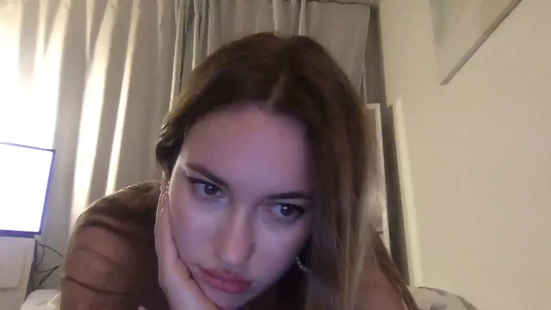 Gallery image thumbnail from SkySunFlower's myfreecams stream on, 12/07/2024, 18:49 image 14 of 20