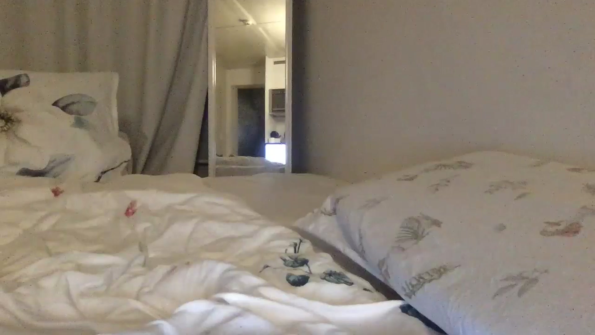 Gallery image thumbnail from SkySunFlower's myfreecams stream on, 12/08/2024, 23:29 image 9 of 20