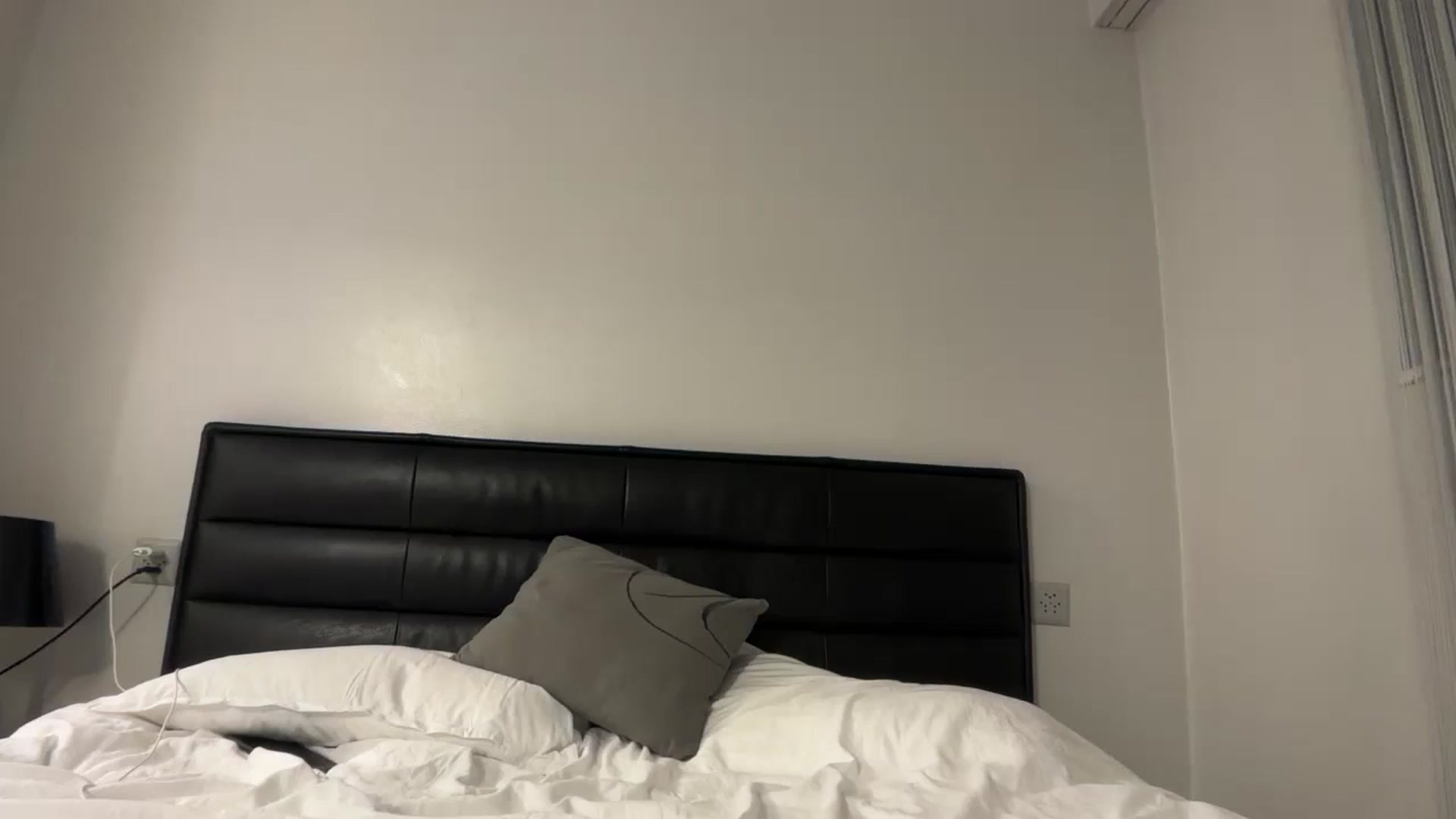 Gallery image thumbnail from SkySunFlower's myfreecams stream on, 12/12/2024, 17:34 image 14 of 20