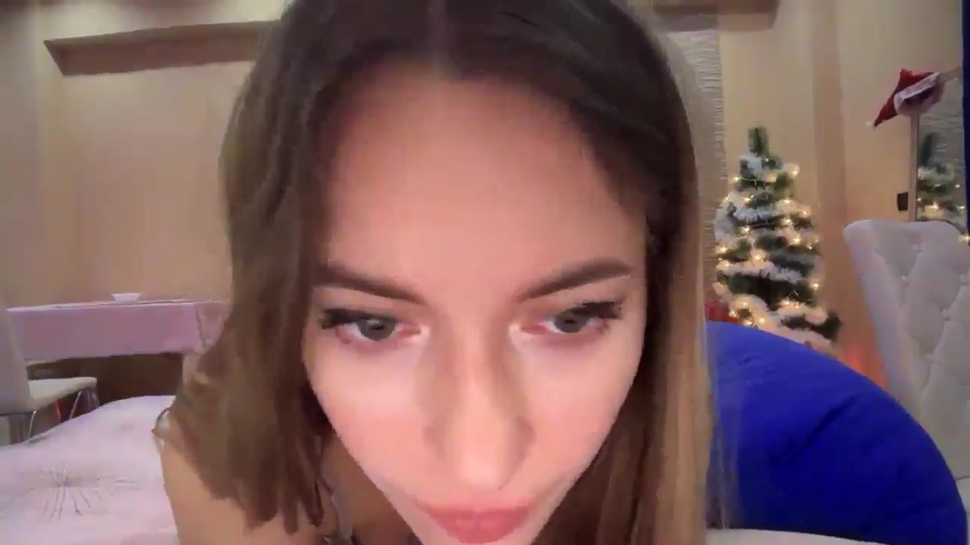 Gallery image thumbnail from SkySunFlower's myfreecams stream on, 12/25/2024, 01:24 image 15 of 20