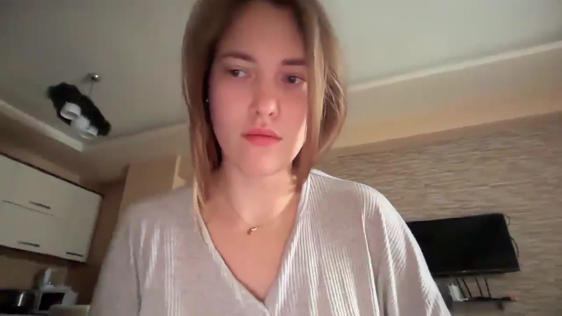 Gallery image thumbnail from SkySunFlower's myfreecams stream on, 01/07/2025, 08:22 image 20 of 20