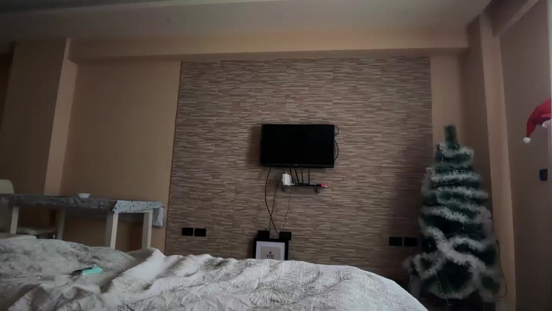 Gallery image thumbnail from SkySunFlower's myfreecams stream on, 01/07/2025, 09:46 image 6 of 20