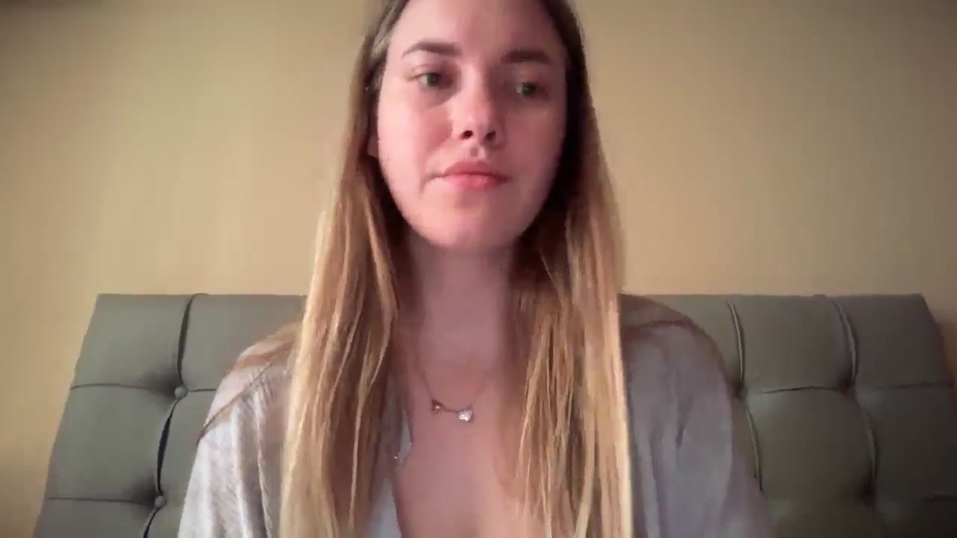 Gallery image thumbnail from SkySunFlower's myfreecams stream on, 01/08/2025, 15:01 image 17 of 20