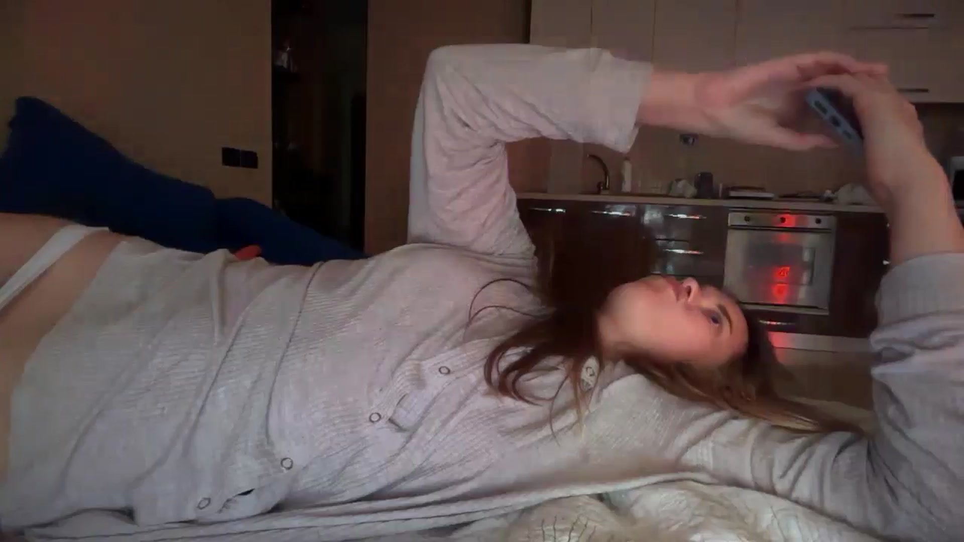 Gallery image thumbnail from SkySunFlower's myfreecams stream on, 01/09/2025, 13:32 image 12 of 20
