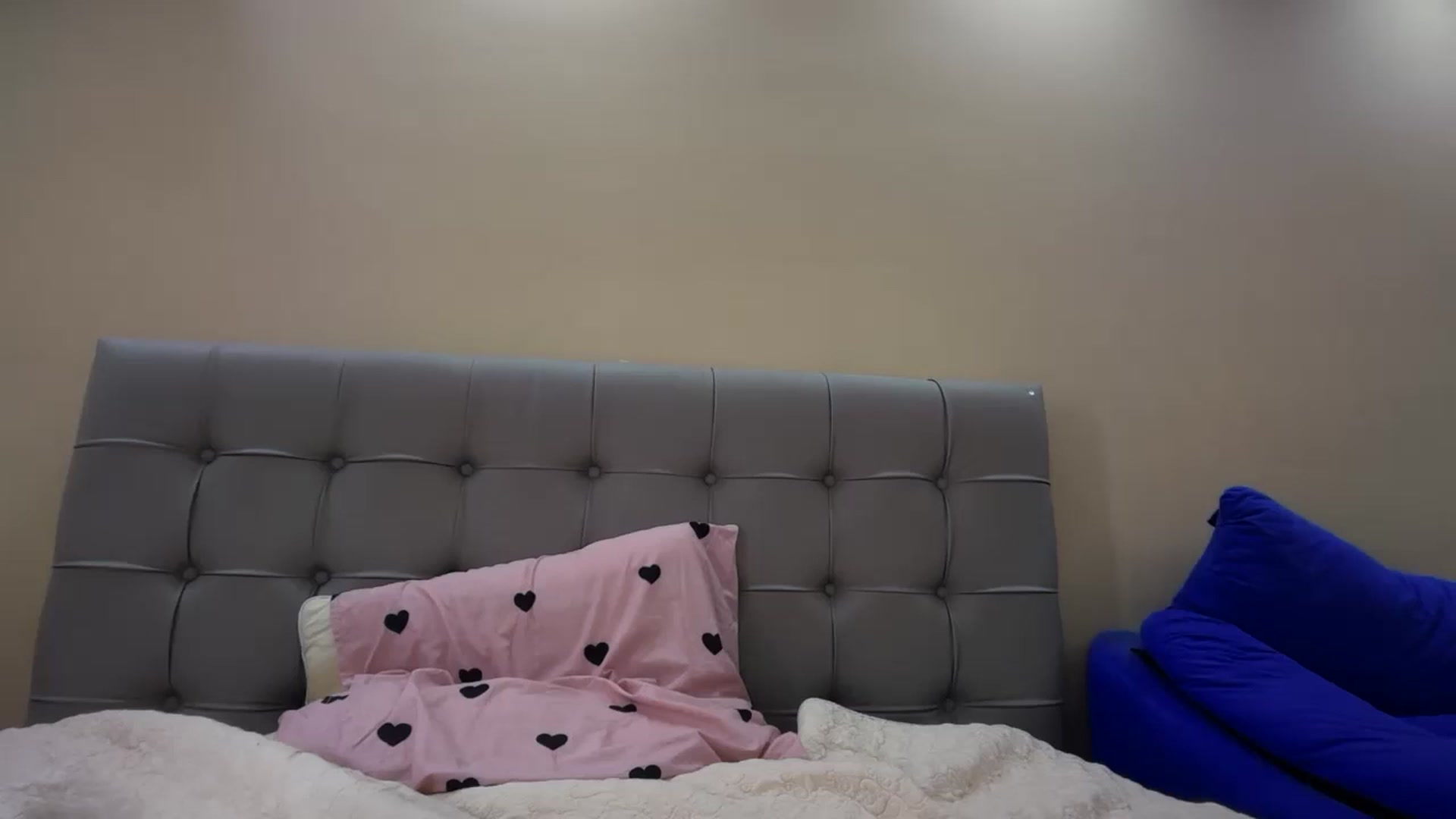 Gallery image thumbnail from SkySunFlower's myfreecams stream on, 01/11/2025, 09:24 image 4 of 20