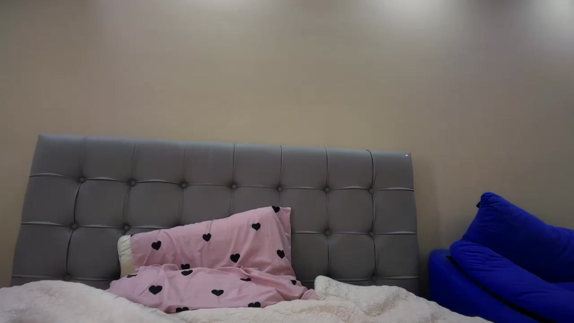 Gallery image thumbnail from SkySunFlower's myfreecams stream on, 01/11/2025, 09:24 image 6 of 20