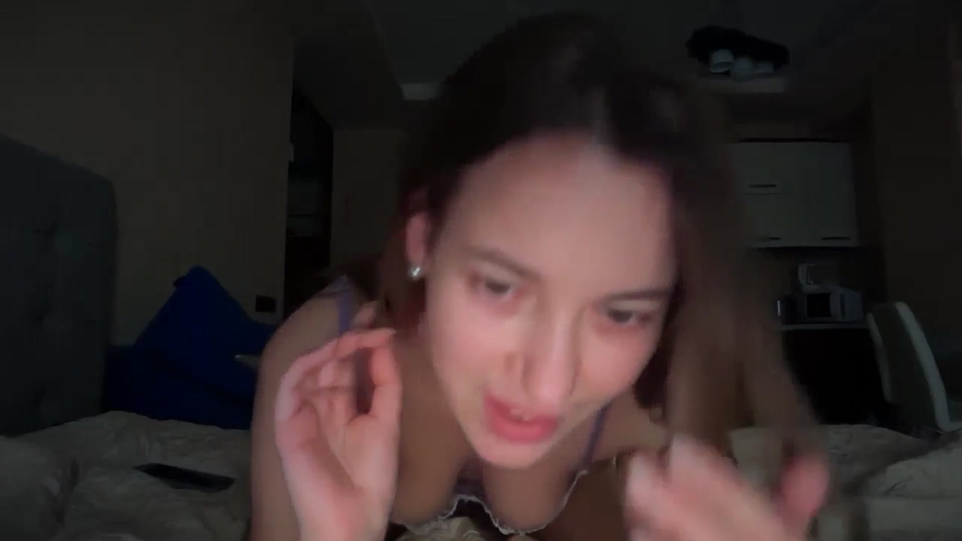 Gallery image thumbnail from SkySunFlower's myfreecams stream on, 01/11/2025, 13:08 image 4 of 20