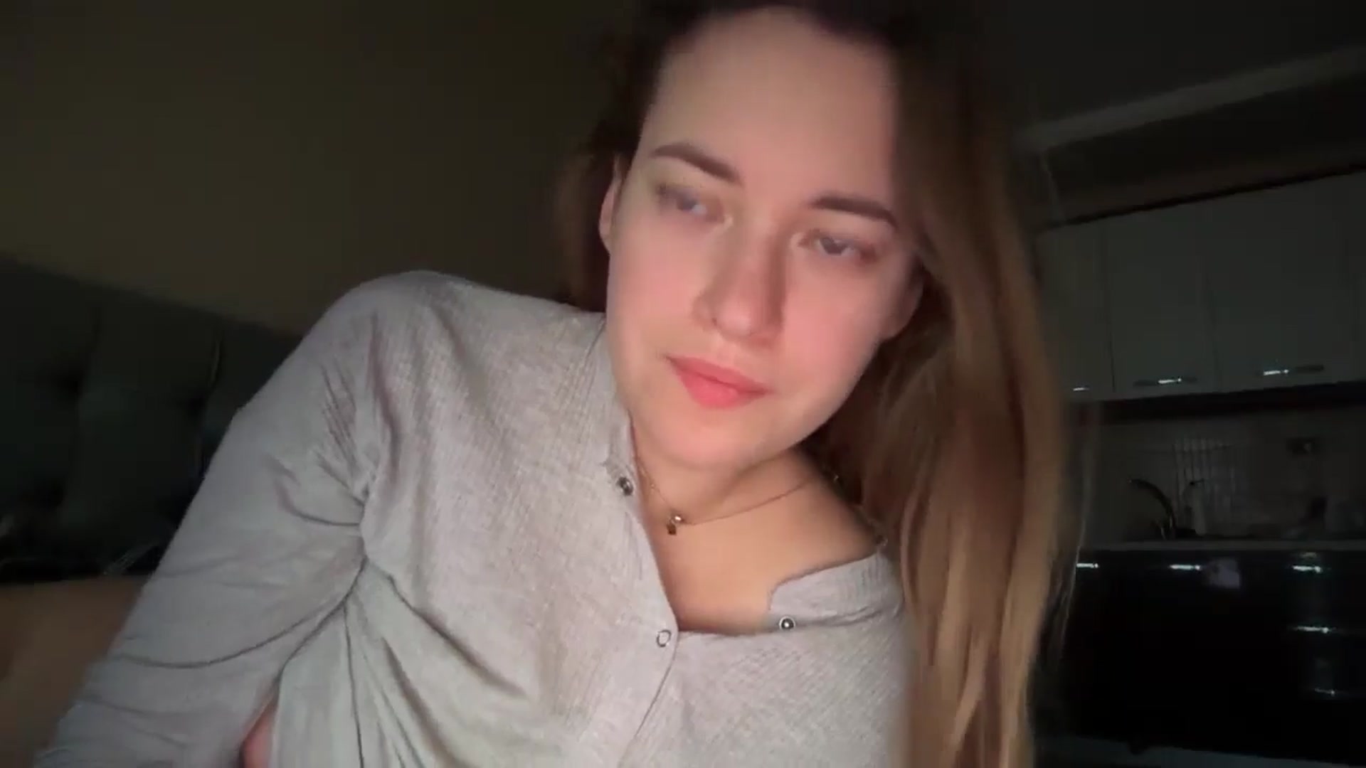 Gallery image thumbnail from SkySunFlower's myfreecams stream on, 01/12/2025, 11:42 image 11 of 20