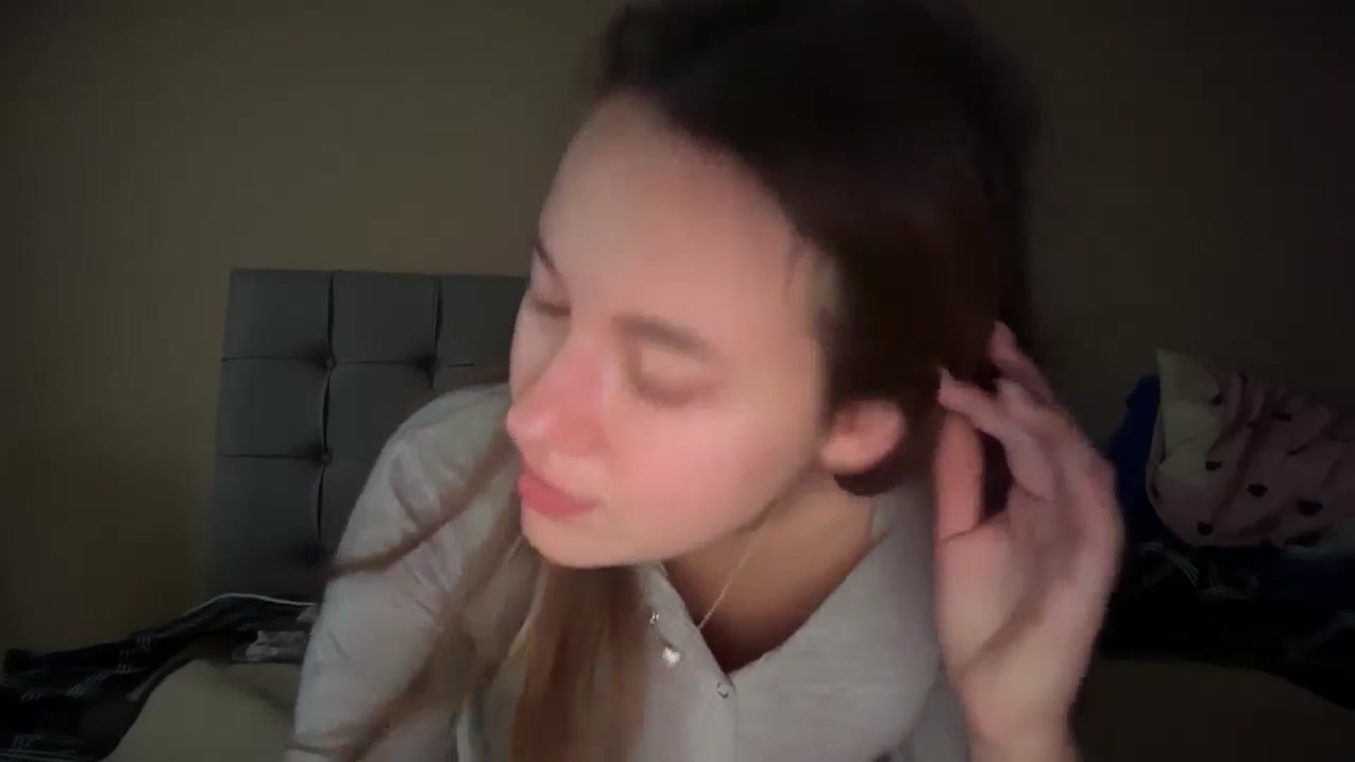 Gallery image thumbnail from SkySunFlower's myfreecams stream on, 01/12/2025, 11:42 image 15 of 20