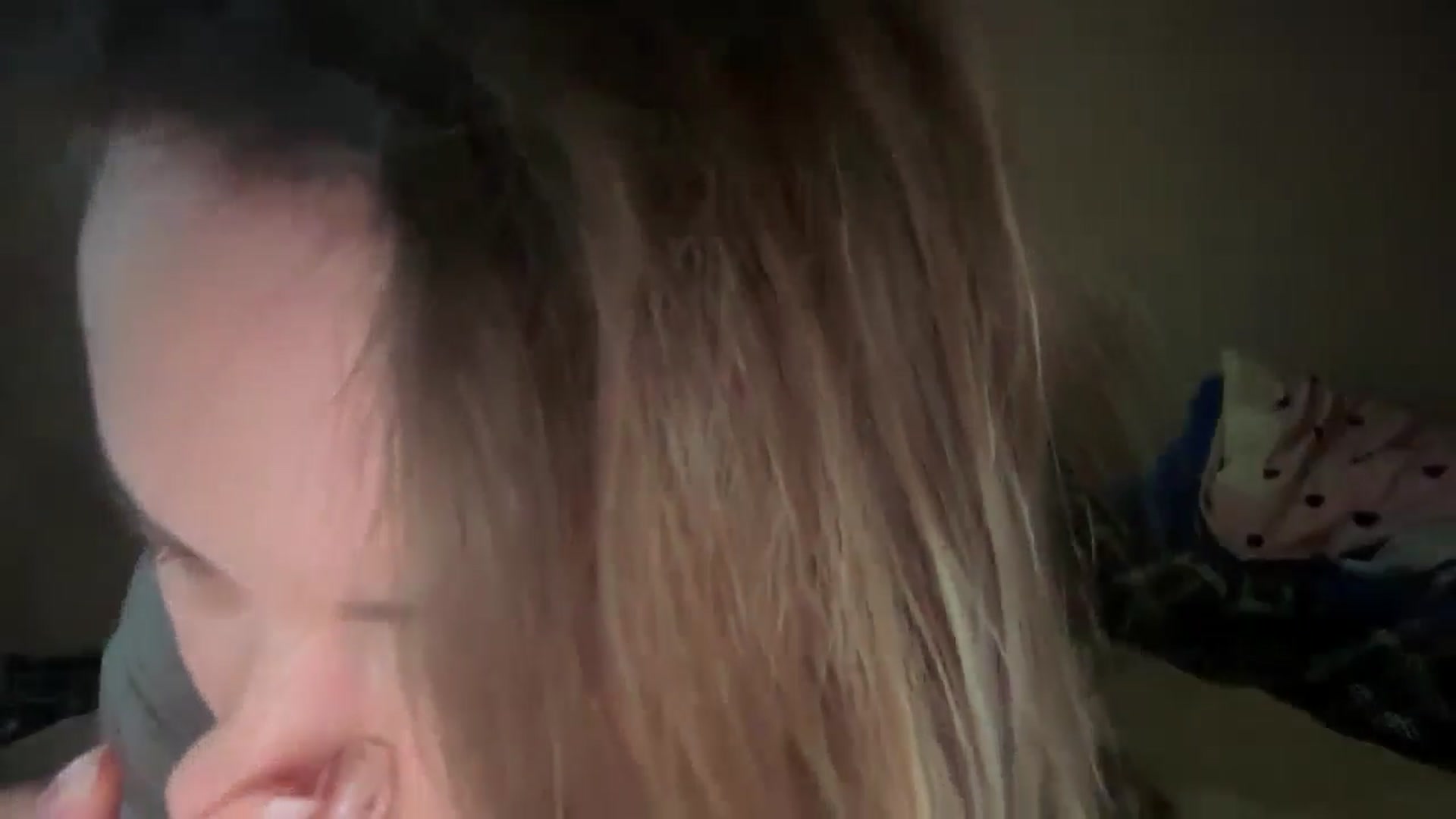 Gallery image thumbnail from SkySunFlower's myfreecams stream on, 01/12/2025, 11:42 image 5 of 20