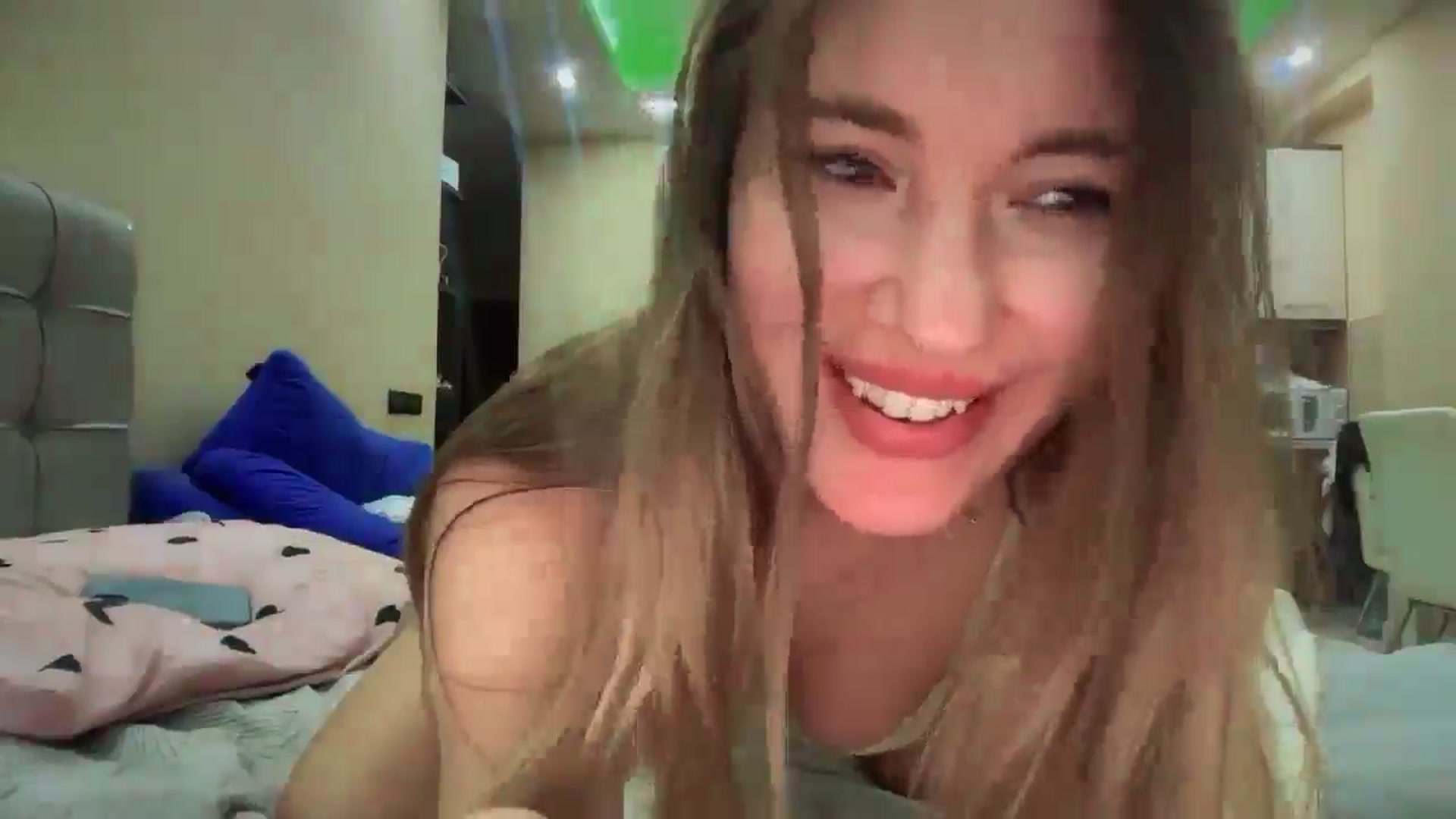 Gallery image thumbnail from SkySunFlower's myfreecams stream on, 01/14/2025, 20:47 image 3 of 20