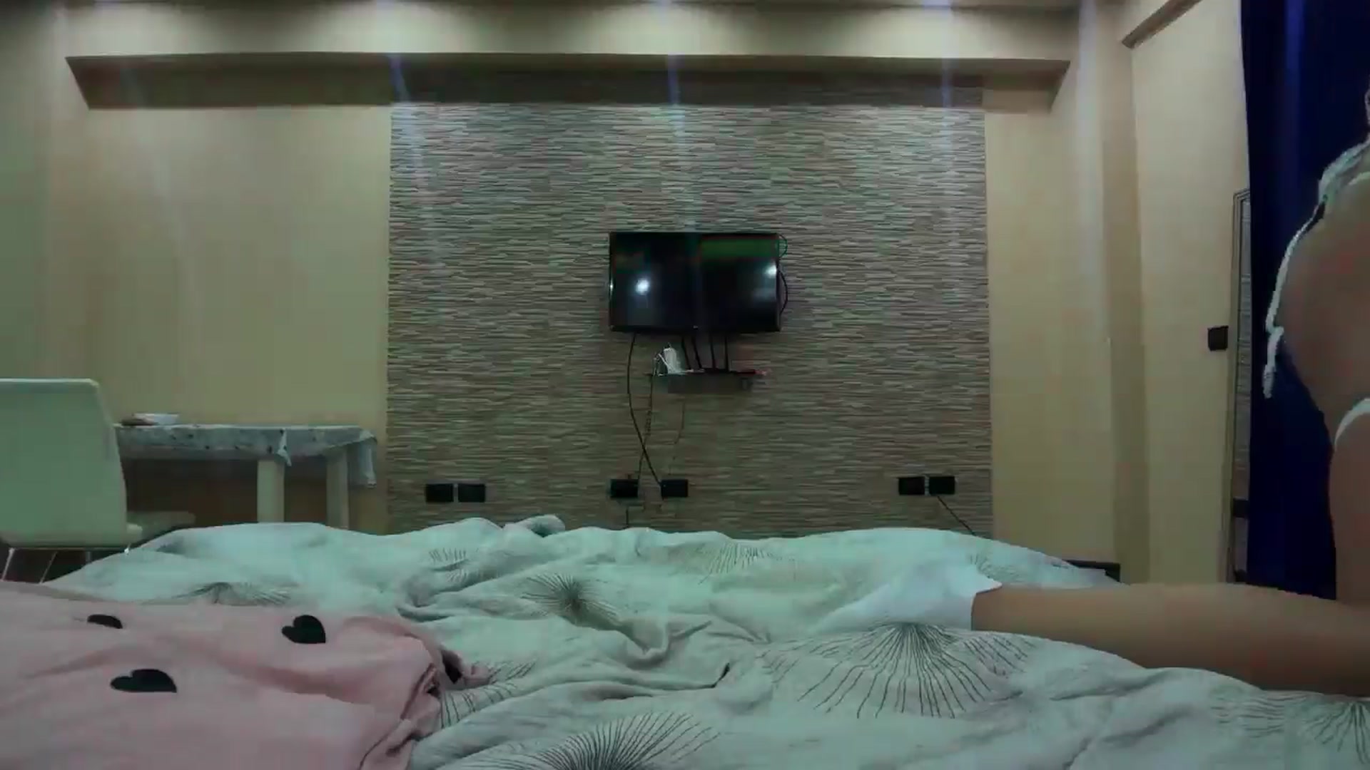 Gallery image thumbnail from SkySunFlower's myfreecams stream on, 01/14/2025, 21:40 image 17 of 20