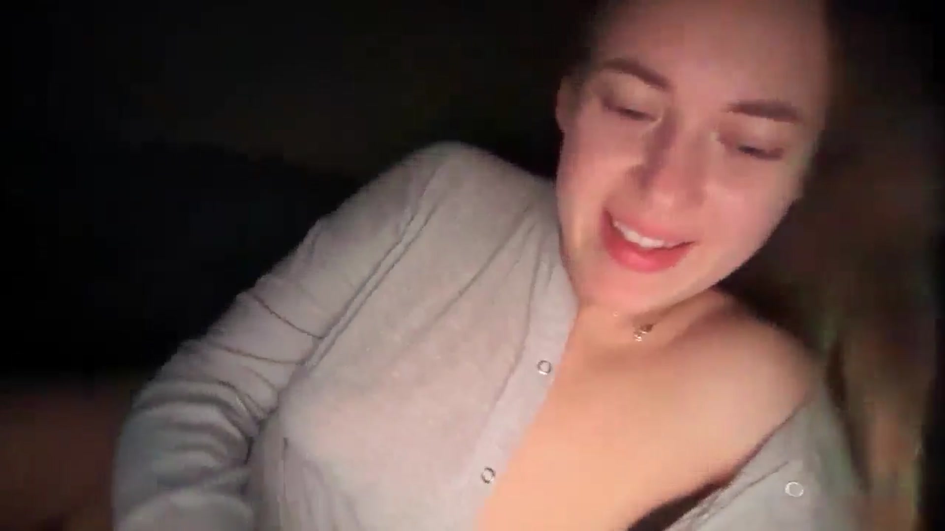 Gallery image thumbnail from SkySunFlower's myfreecams stream on, 01/17/2025, 03:07 image 8 of 20