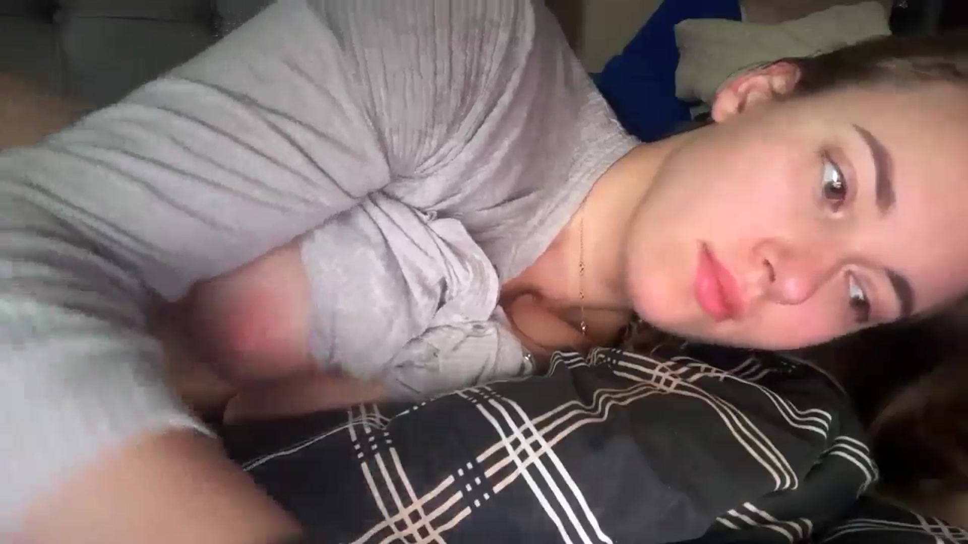 Gallery image thumbnail from SkySunFlower's myfreecams stream on, 01/18/2025, 11:43 image 17 of 20