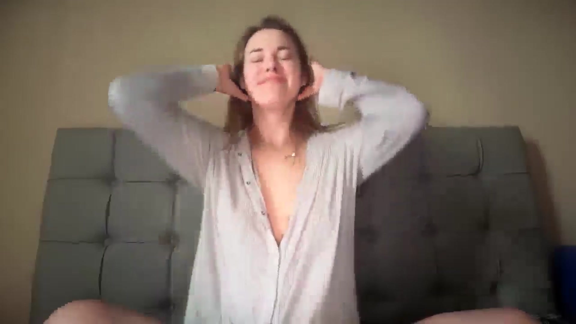 Gallery image thumbnail from SkySunFlower's myfreecams stream on, 01/18/2025, 11:43 image 5 of 20