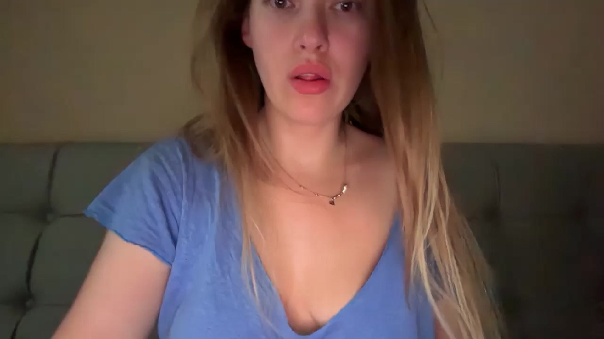 Gallery image thumbnail from SkySunFlower's myfreecams stream on, 01/19/2025, 12:51 image 6 of 20