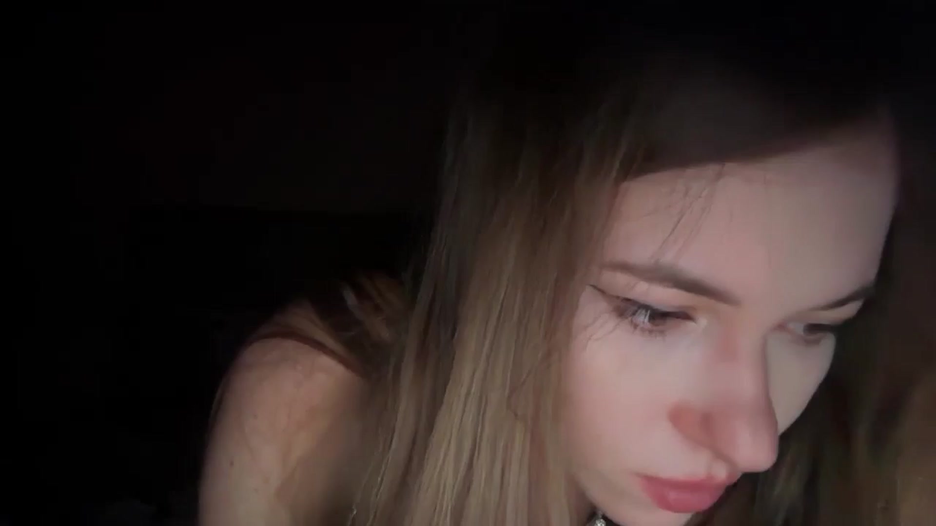 Gallery image thumbnail from SkySunFlower's myfreecams stream on, 01/19/2025, 20:58 image 9 of 20