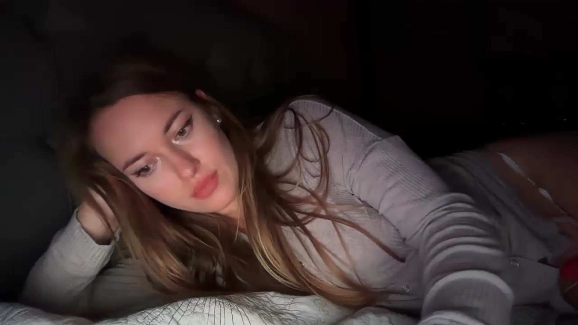 Gallery image thumbnail from SkySunFlower's myfreecams stream on, 01/21/2025, 03:12 image 1 of 20
