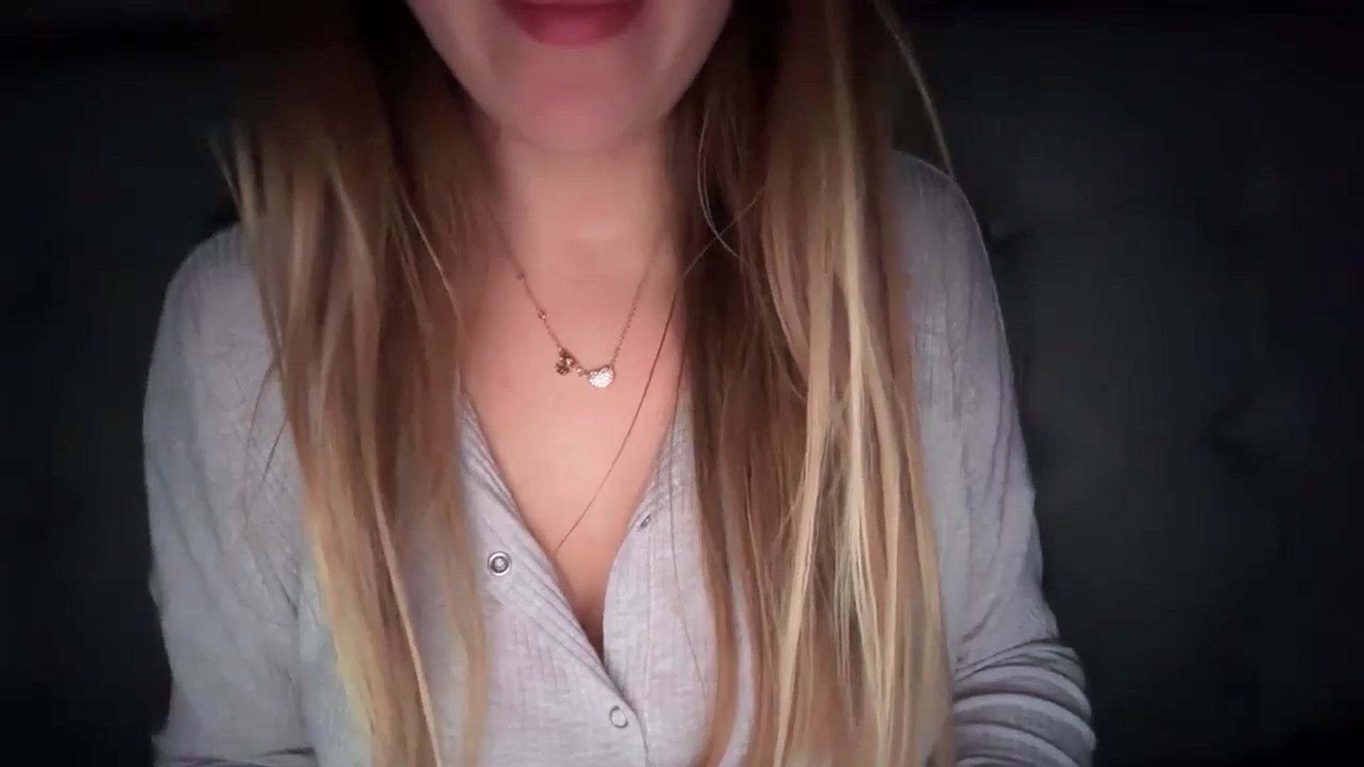 Gallery image thumbnail from SkySunFlower's myfreecams stream on, 01/21/2025, 03:54 image 5 of 20