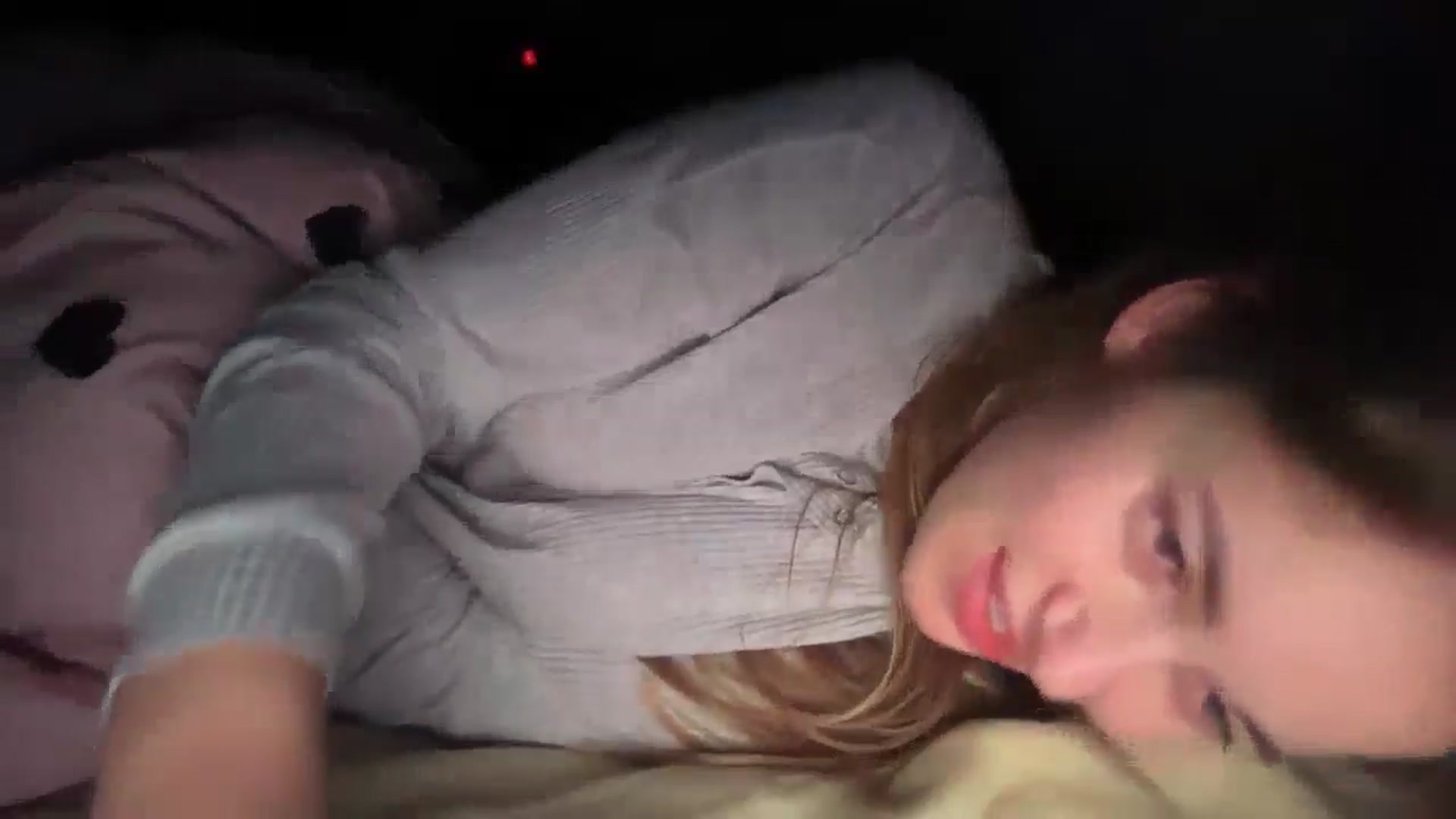 Gallery image thumbnail from SkySunFlower's myfreecams stream on, 01/21/2025, 03:54 image 11 of 20