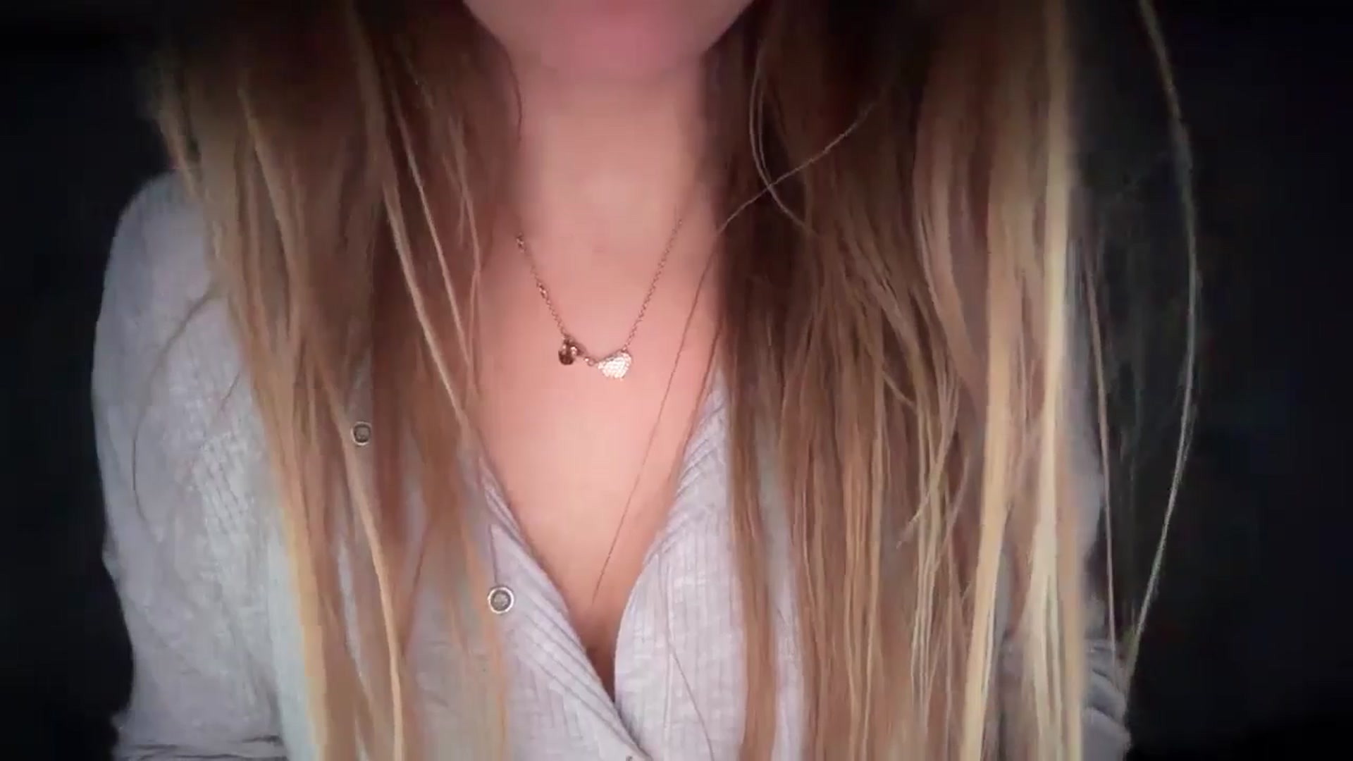 Gallery image thumbnail from SkySunFlower's myfreecams stream on, 01/21/2025, 03:54 image 4 of 20