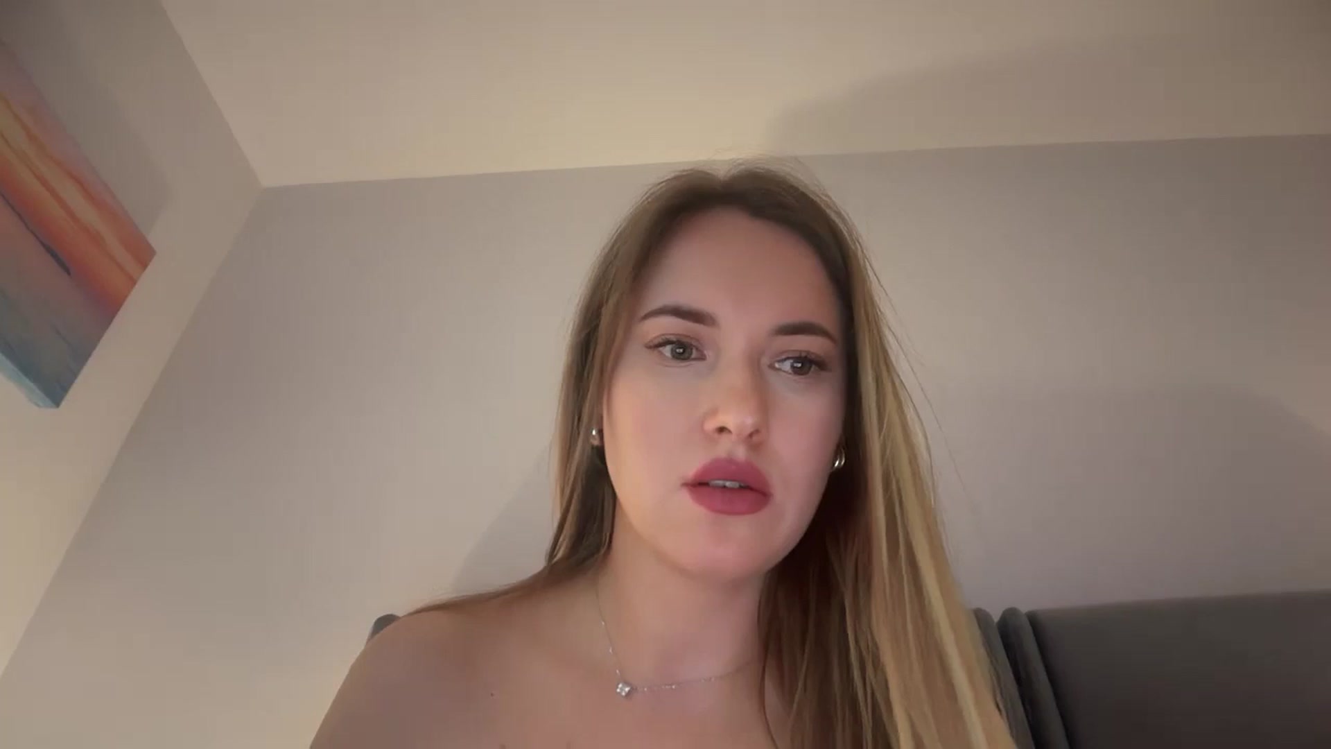 Gallery image thumbnail from SkySunFlower's myfreecams stream on, 03/05/2025, 19:28 image 13 of 20