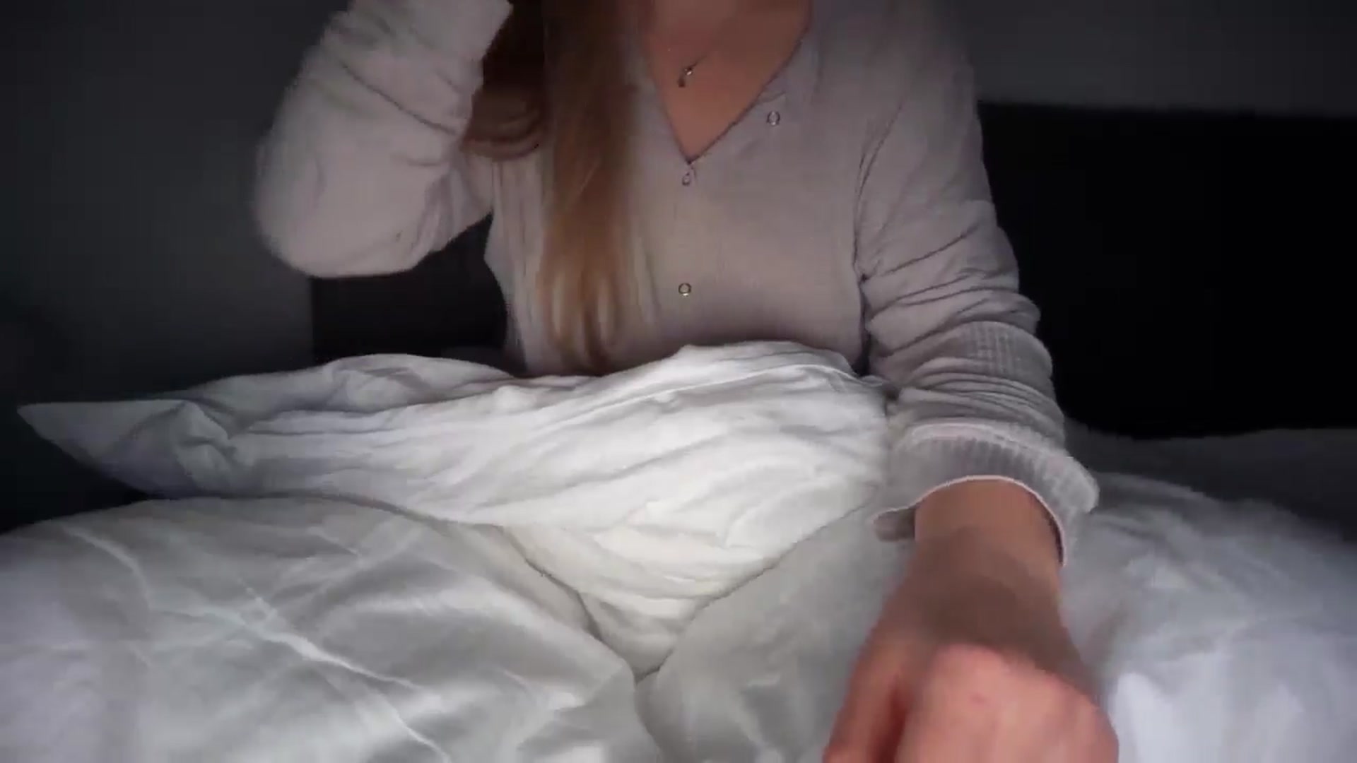 Gallery image thumbnail from SkySunFlower's myfreecams stream on, 03/11/2025, 06:02 image 4 of 20