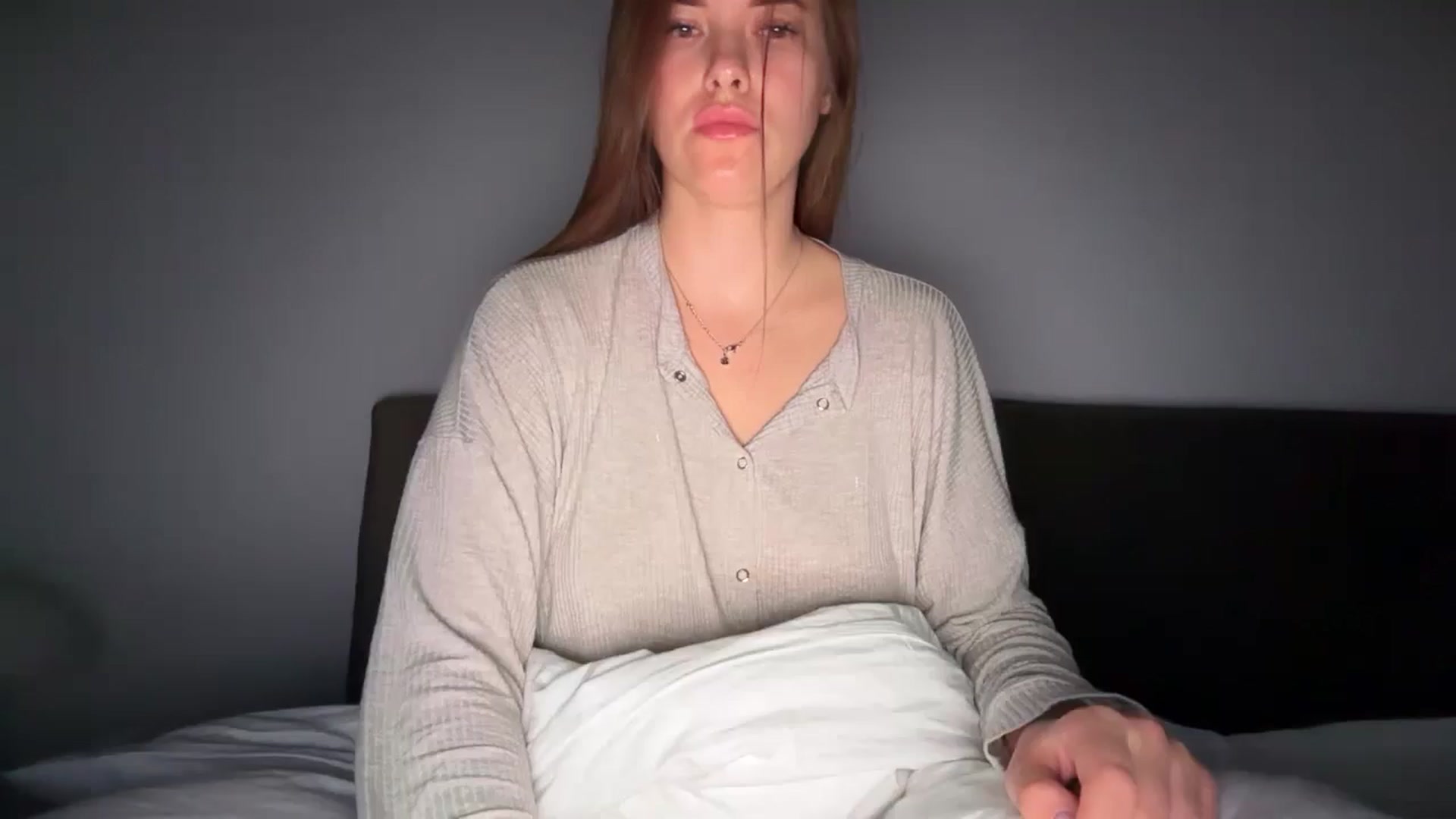 Gallery image thumbnail from SkySunFlower's myfreecams stream on, 03/11/2025, 06:02 image 1 of 20
