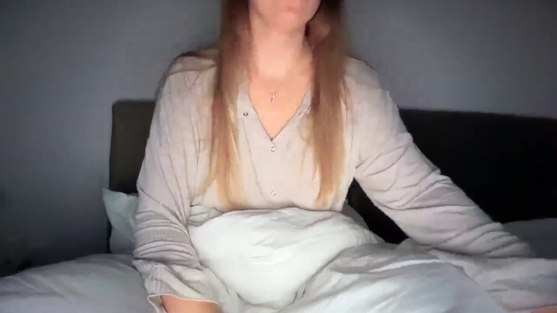 Gallery image thumbnail from SkySunFlower's myfreecams stream on, 03/11/2025, 06:02 image 20 of 20