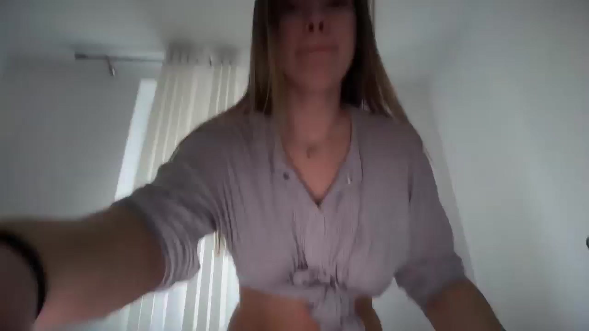 Gallery image thumbnail from SkySunFlower's myfreecams stream on, 03/11/2025, 15:01 image 13 of 20