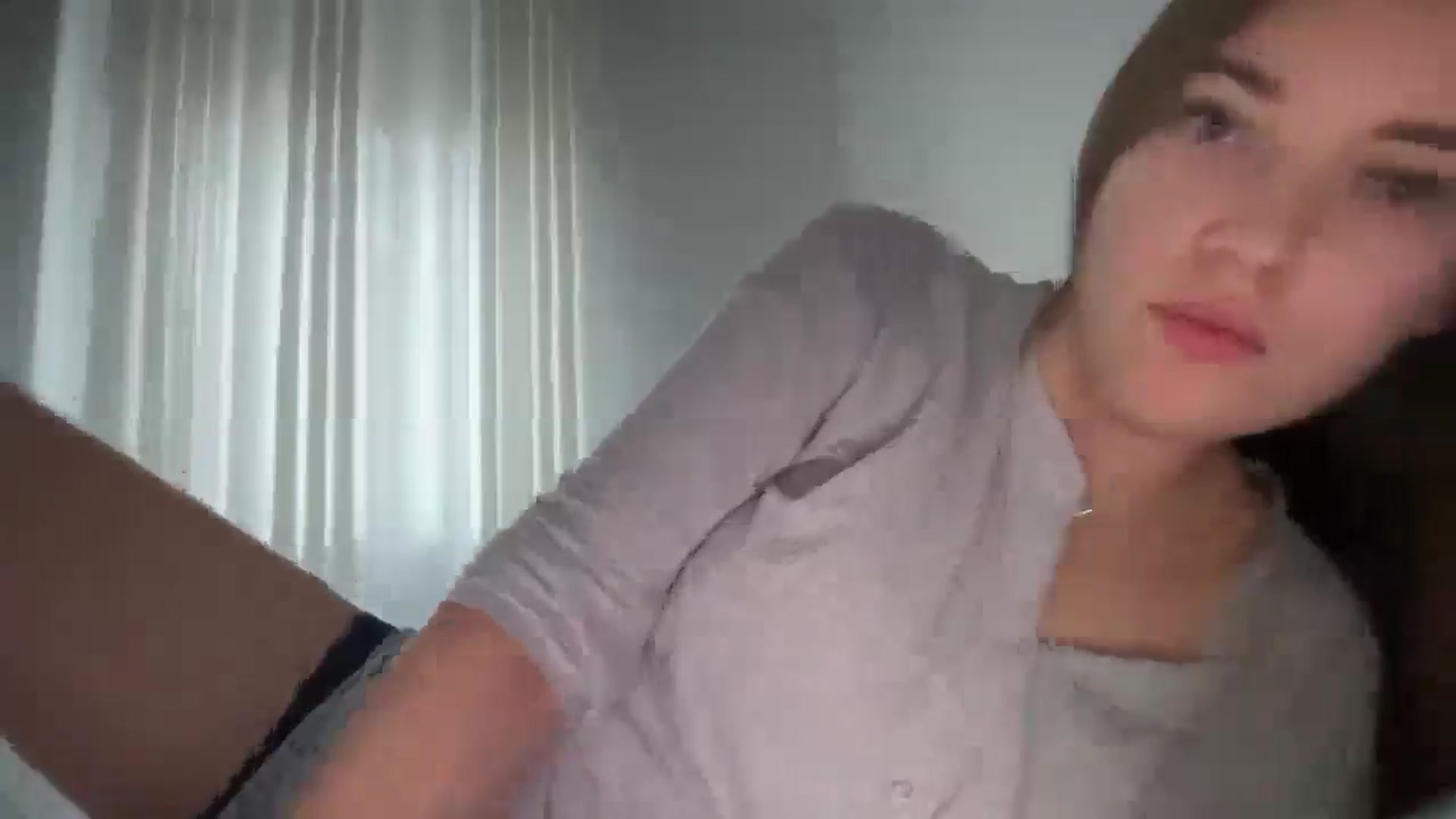 Gallery image thumbnail from SkySunFlower's myfreecams stream on, 03/11/2025, 15:01 image 5 of 20