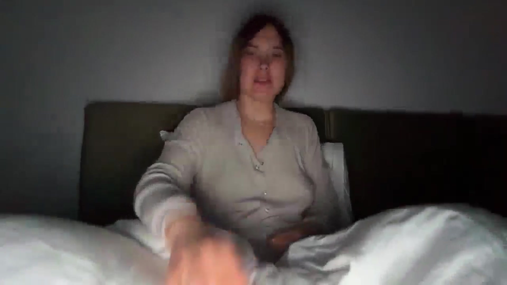 Gallery image thumbnail from SkySunFlower's myfreecams stream on, 03/17/2025, 05:34 image 10 of 20