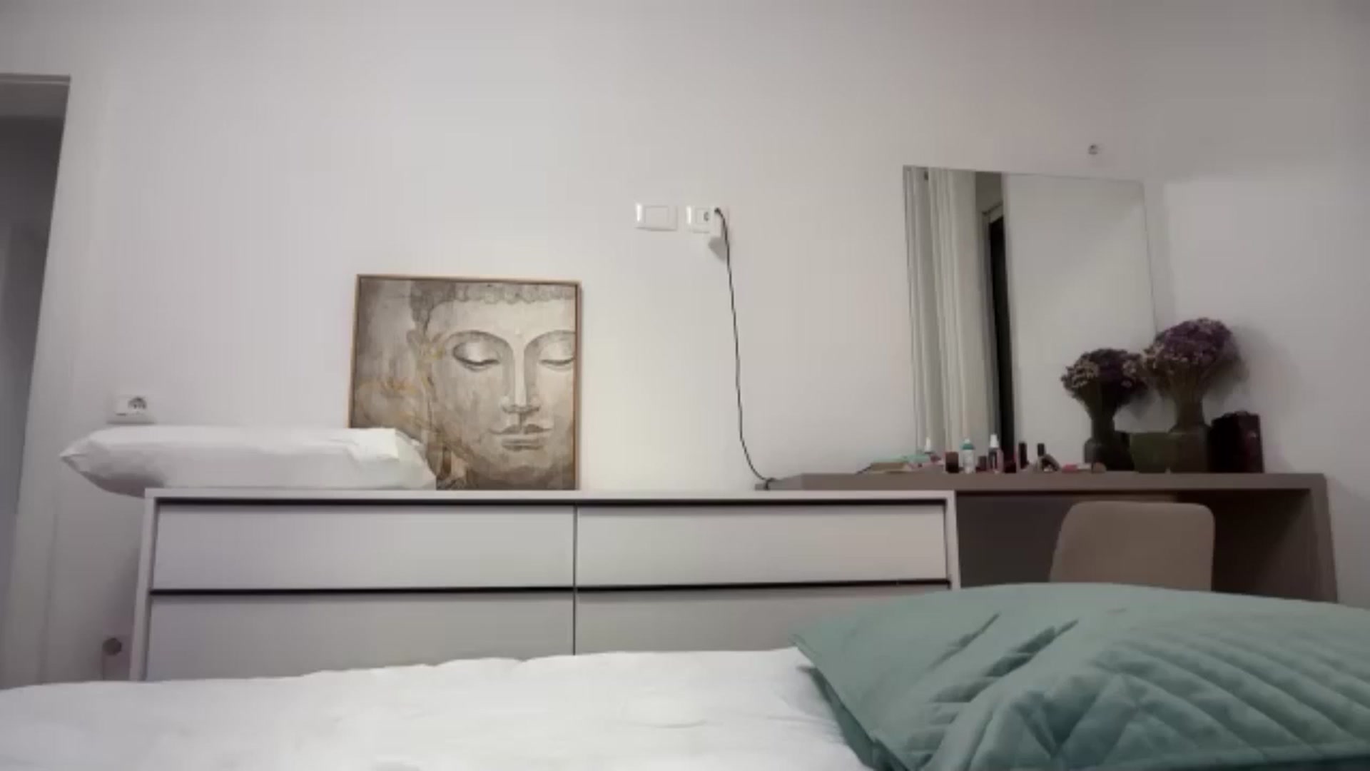 Gallery image thumbnail from SkySunFlower's myfreecams stream on, 03/20/2025, 22:31 image 8 of 20