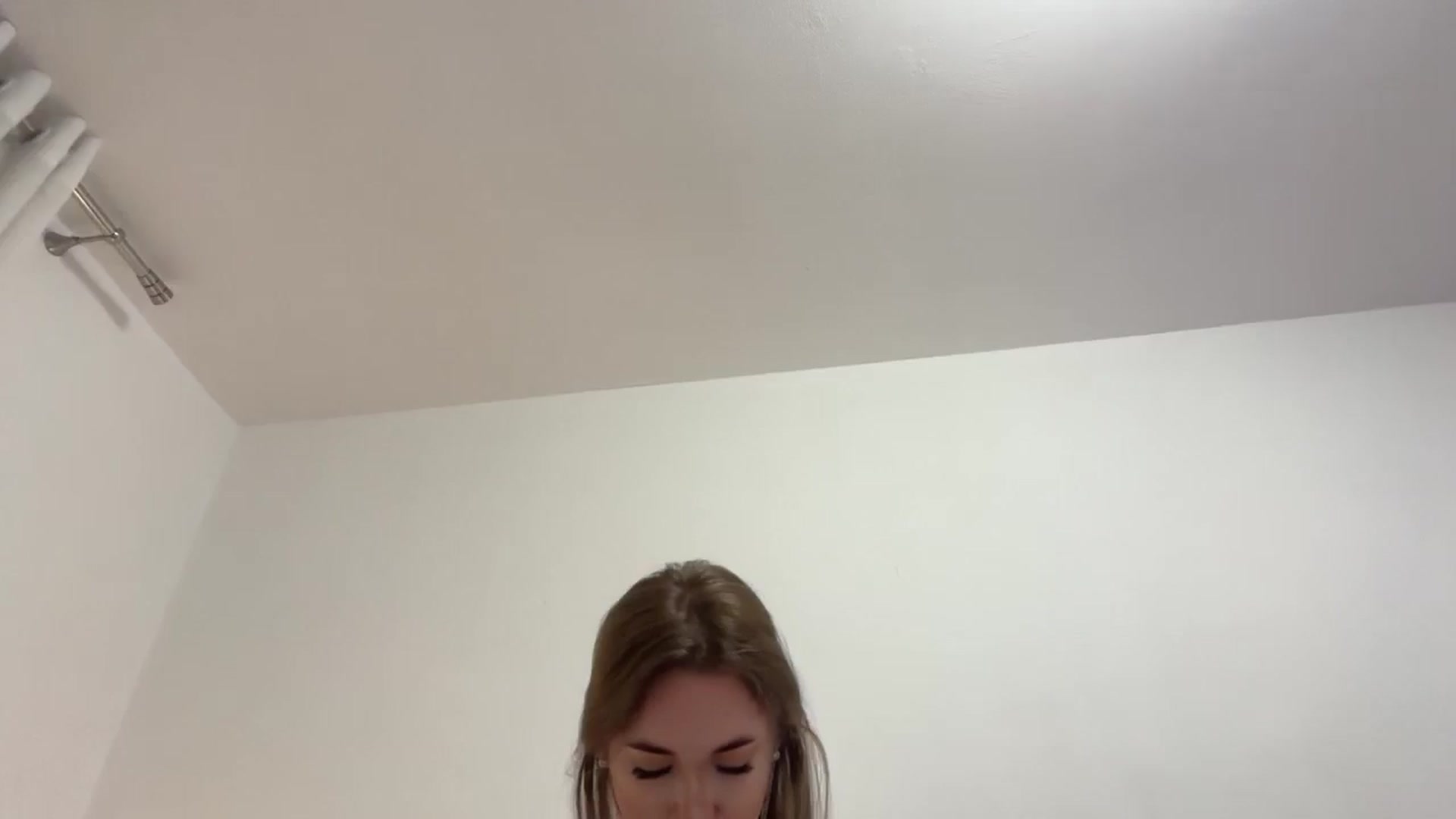Gallery image thumbnail from SkySunFlower's myfreecams stream on, 03/27/2025, 22:04 image 1 of 20