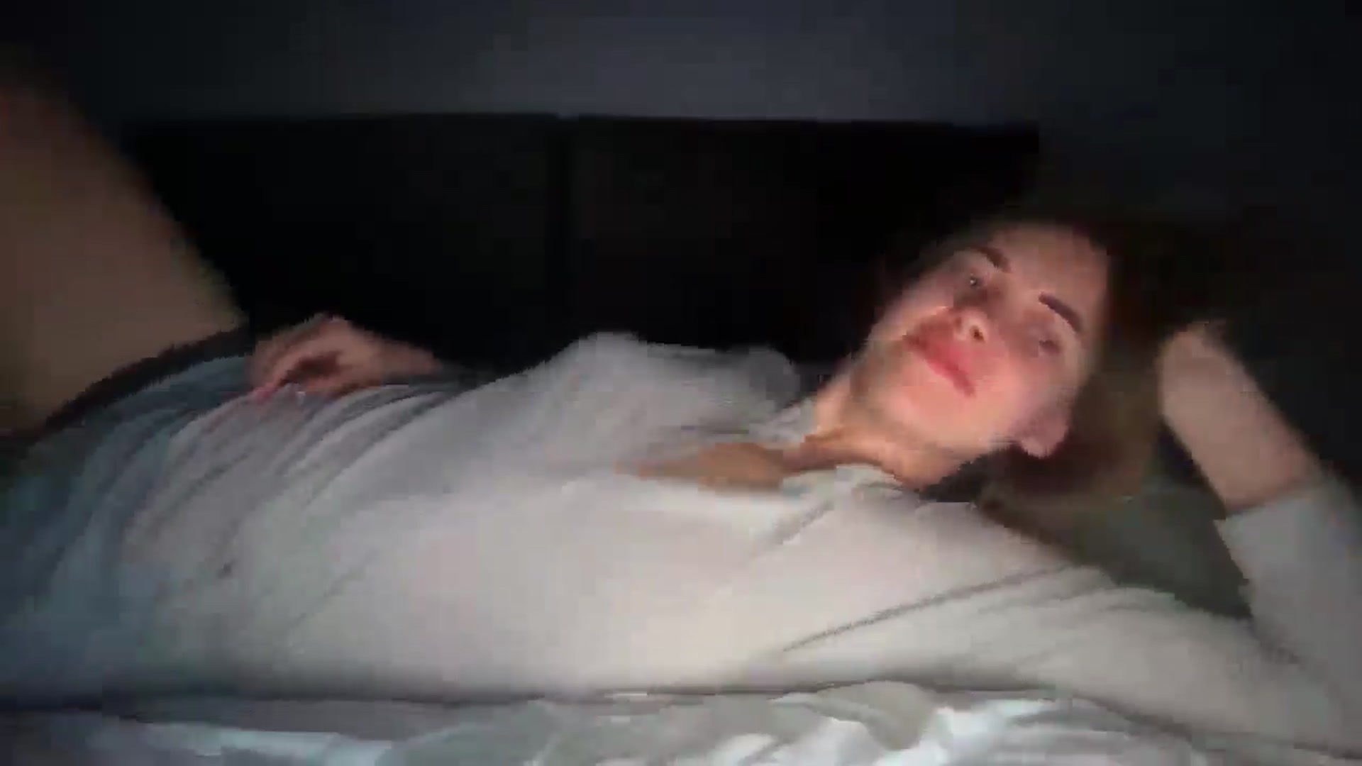Gallery image thumbnail from SkySunFlower's myfreecams stream on, 05/27/2025, 03:41 image 11 of 20