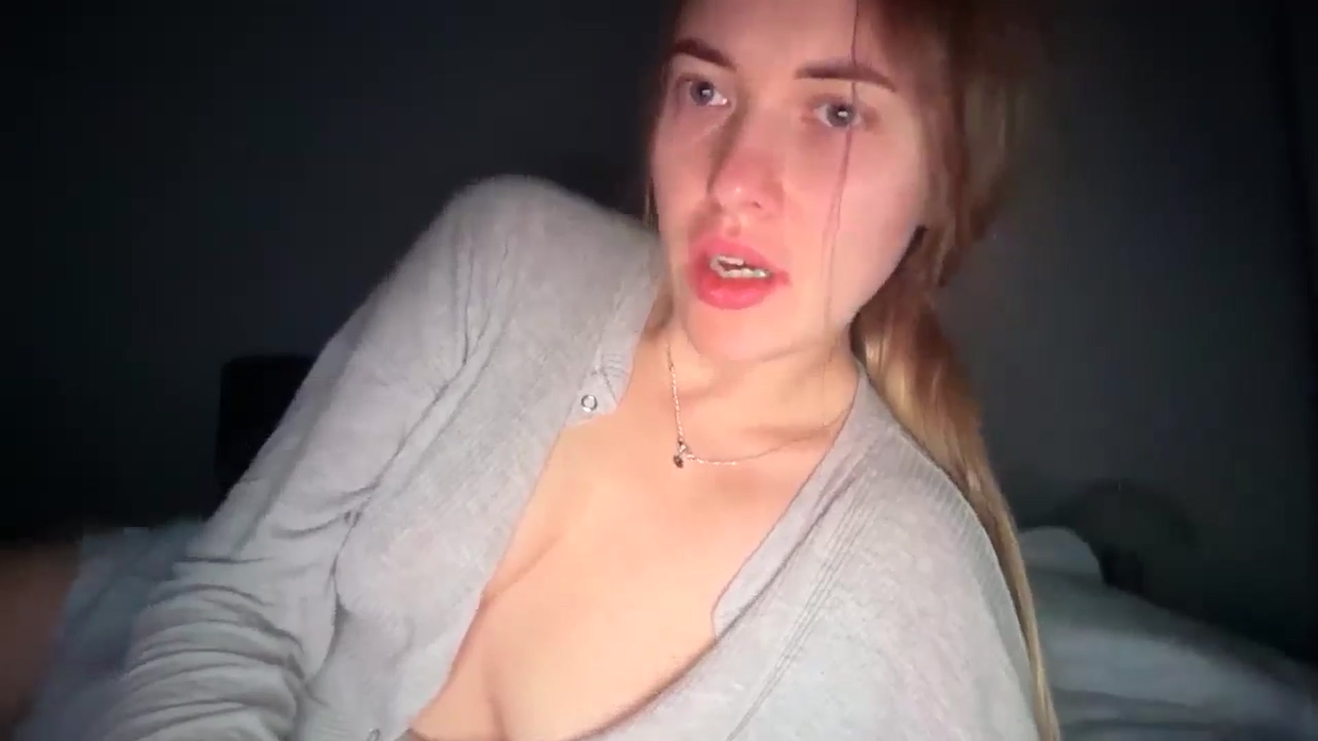 Gallery image thumbnail from SkySunFlower's myfreecams stream on, 05/29/2025, 05:40 image 6 of 20