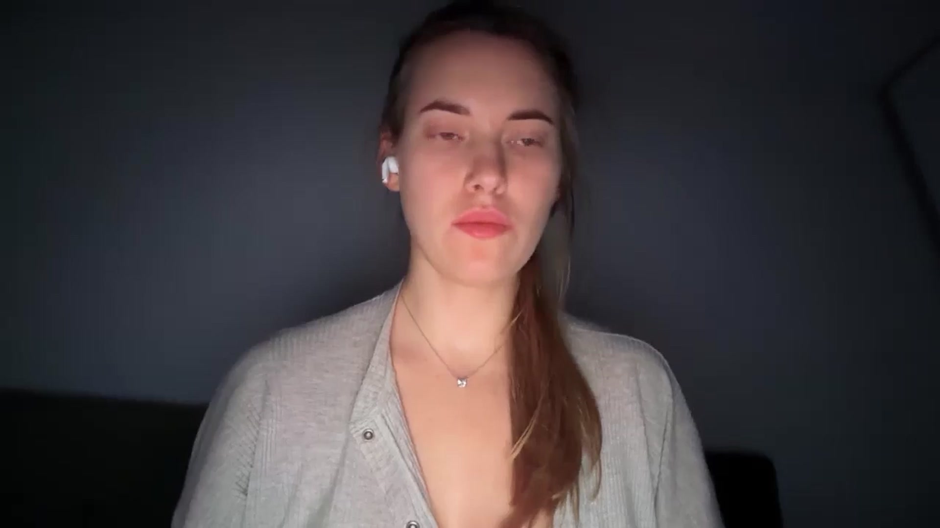 Gallery image thumbnail from SkySunFlower's myfreecams stream on, 05/29/2025, 06:58 image 13 of 20