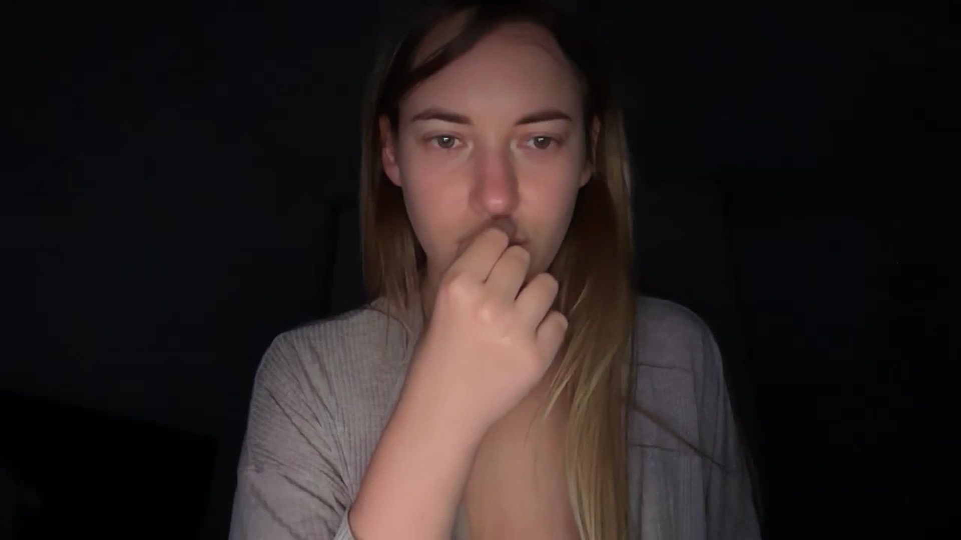 Gallery image thumbnail from SkySunFlower's myfreecams stream on, 06/04/2025, 03:21 image 20 of 20