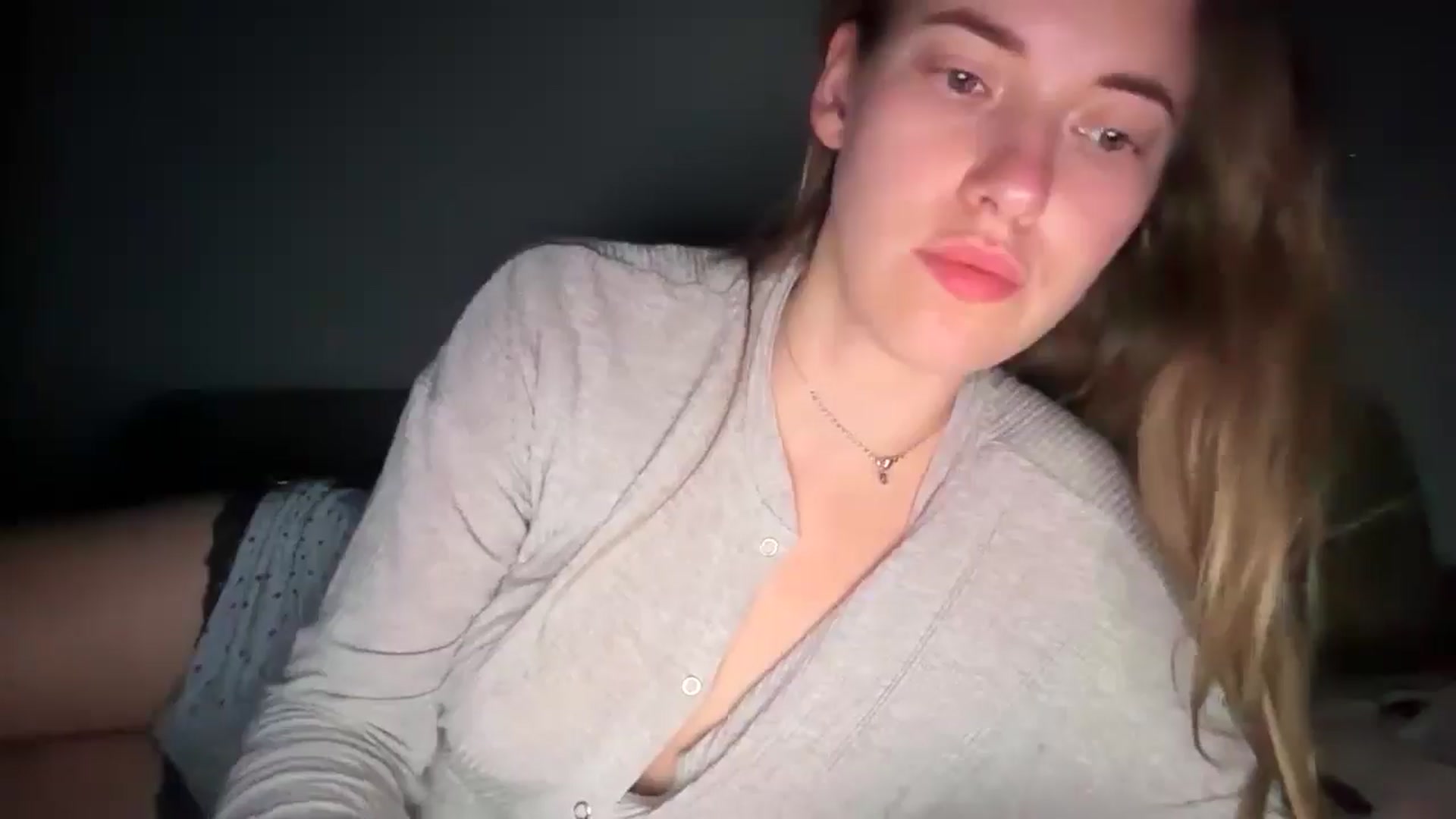 Gallery image thumbnail from SkySunFlower's myfreecams stream on, 06/11/2025, 02:11 image 8 of 20