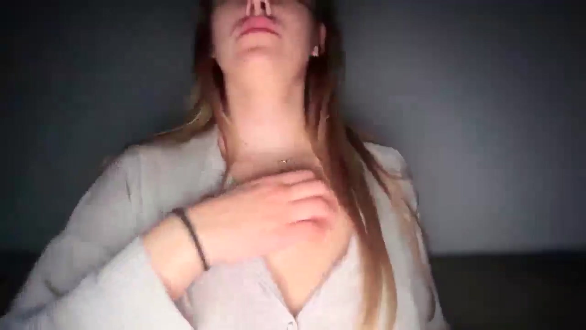 Gallery image thumbnail from SkySunFlower's myfreecams stream on, 06/11/2025, 02:11 image 14 of 20