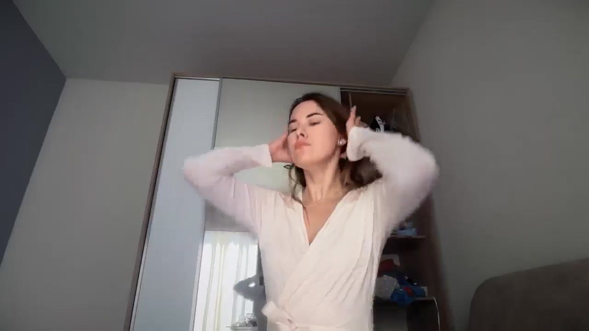 Gallery image thumbnail from SkySunFlower's myfreecams stream on, 06/11/2025, 11:10 image 9 of 20