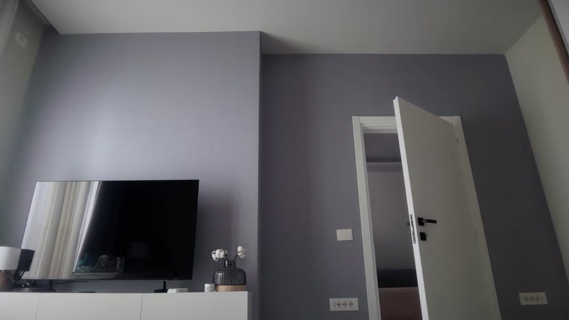 Gallery image thumbnail from SkySunFlower's myfreecams stream on, 06/11/2025, 11:10 image 7 of 20