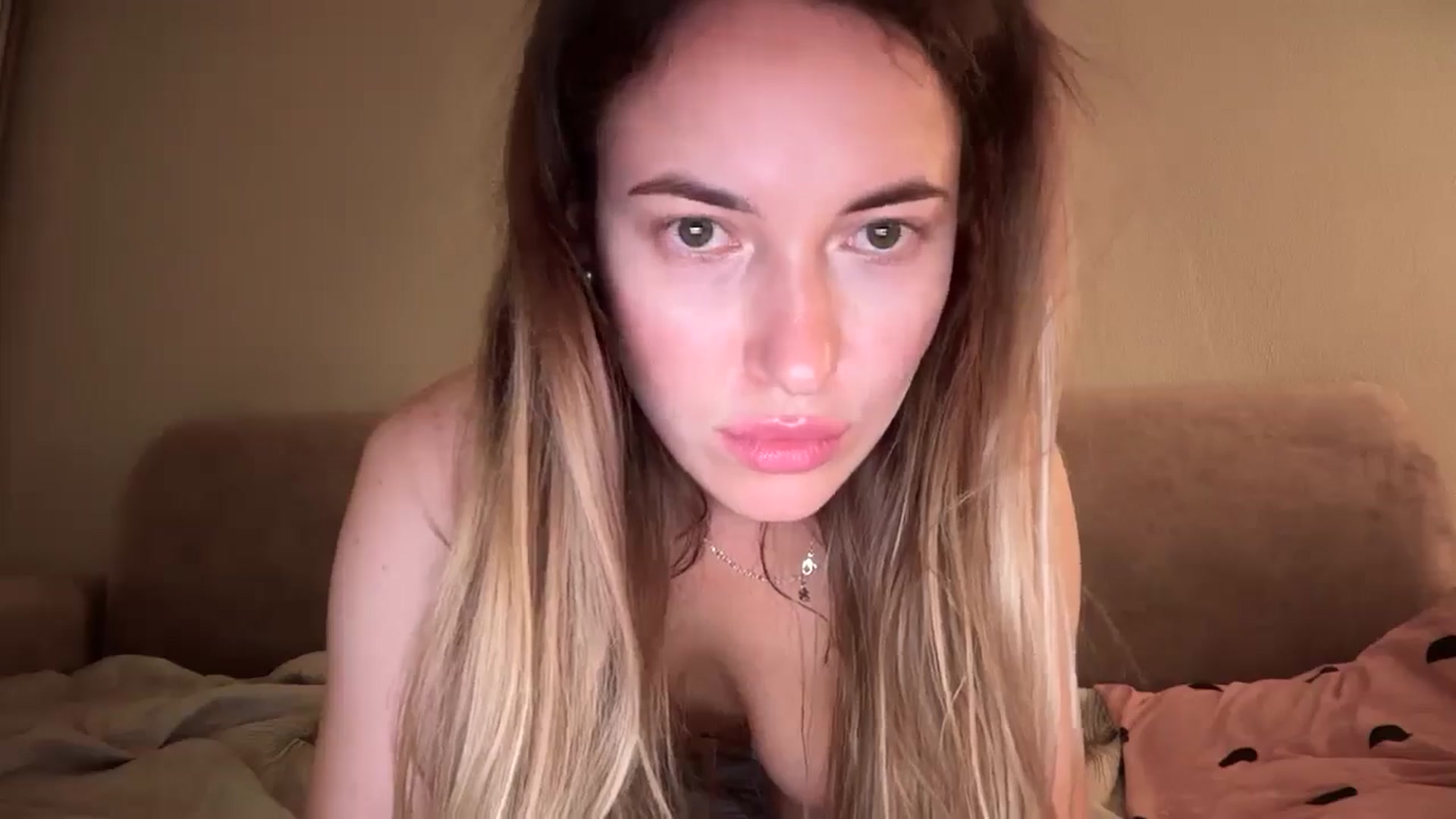 Gallery image thumbnail from SkySunFlower's myfreecams stream on, 06/11/2025, 21:19 image 20 of 20