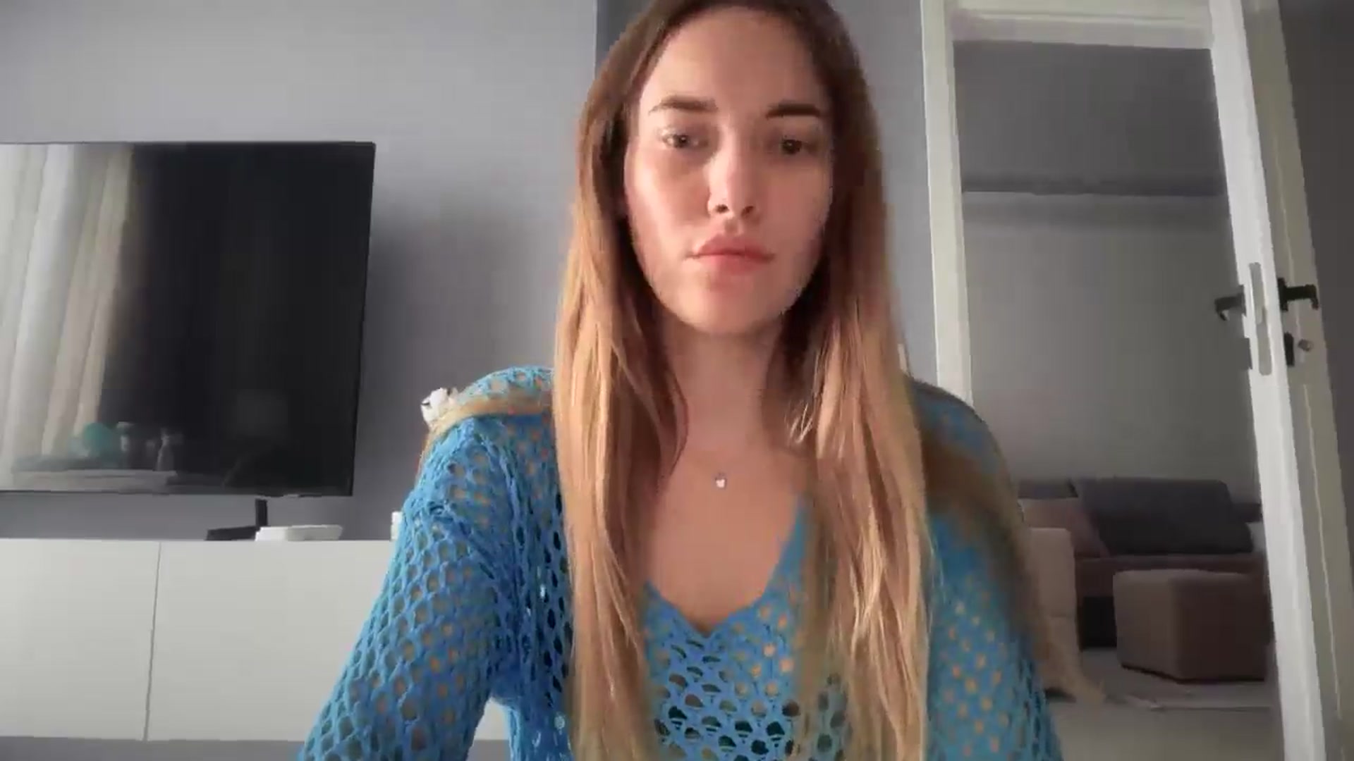 Gallery image thumbnail from SkySunFlower's myfreecams stream on, 06/12/2025, 12:23 image 16 of 20
