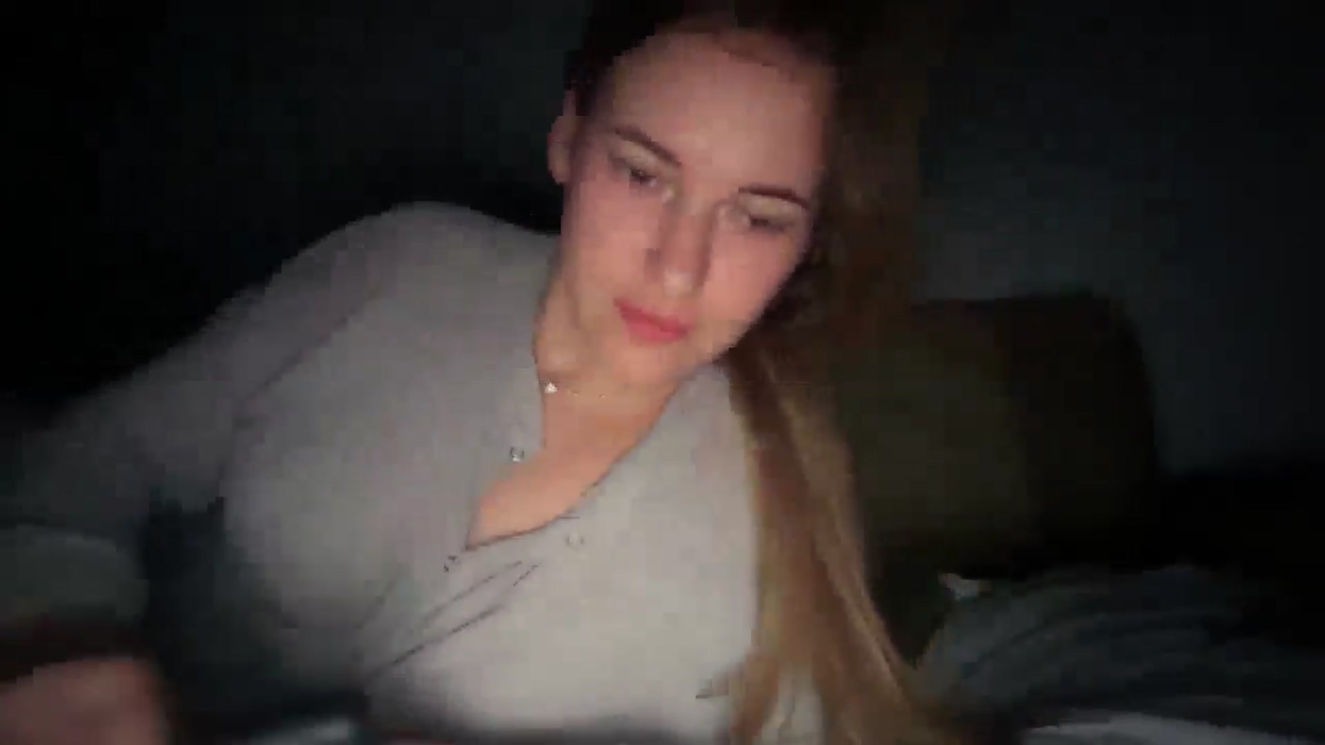 Gallery image thumbnail from SkySunFlower's myfreecams stream on, 06/14/2025, 02:40 image 4 of 20