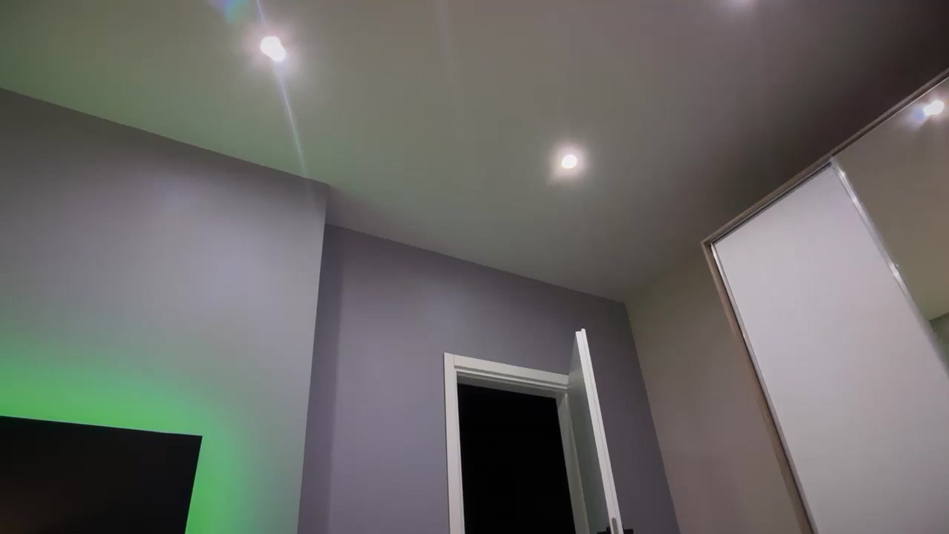 Gallery image thumbnail from SkySunFlower's myfreecams stream on, 06/16/2025, 23:32 image 7 of 20