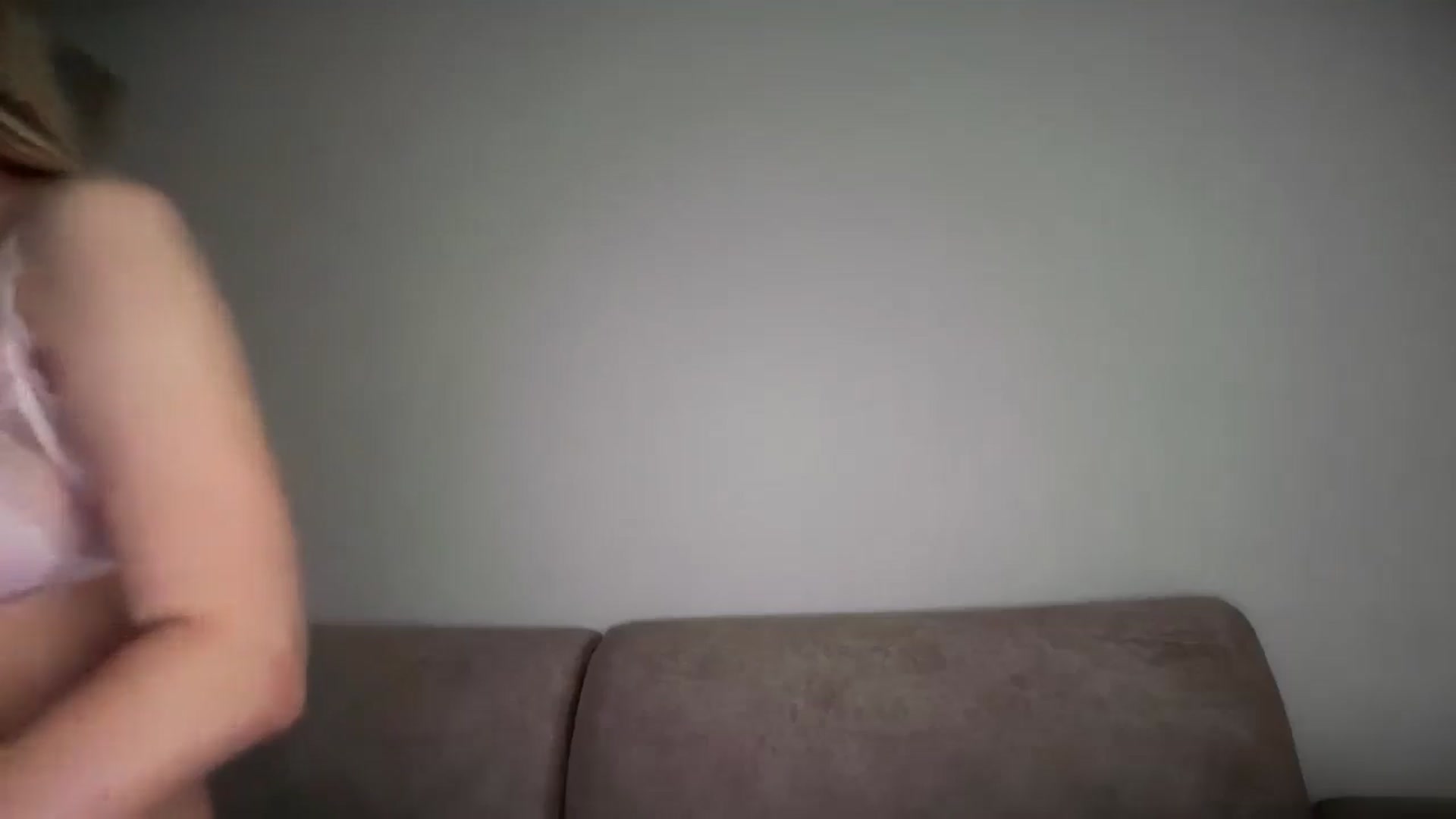Gallery image thumbnail from SkySunFlower's myfreecams stream on, 06/18/2025, 15:51 image 8 of 20