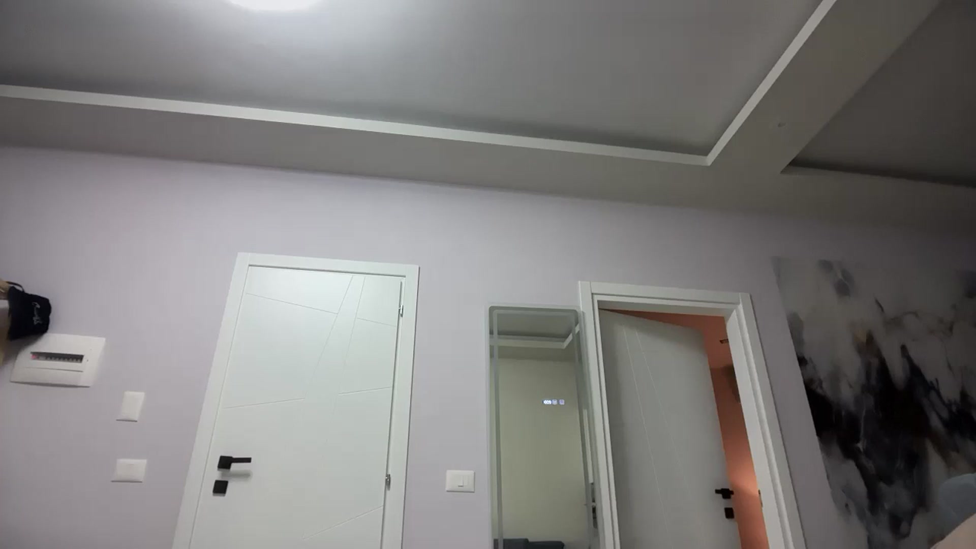 Gallery image thumbnail from SkySunFlower's myfreecams stream on, 06/19/2025, 03:16 image 2 of 20